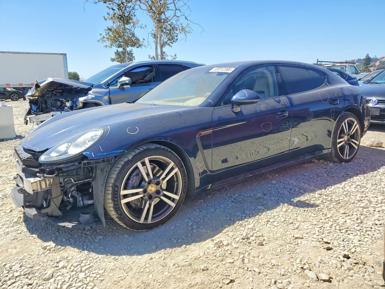 2014 Porsche Panamera 2 Blue vin: WP0AA2A70EL005763