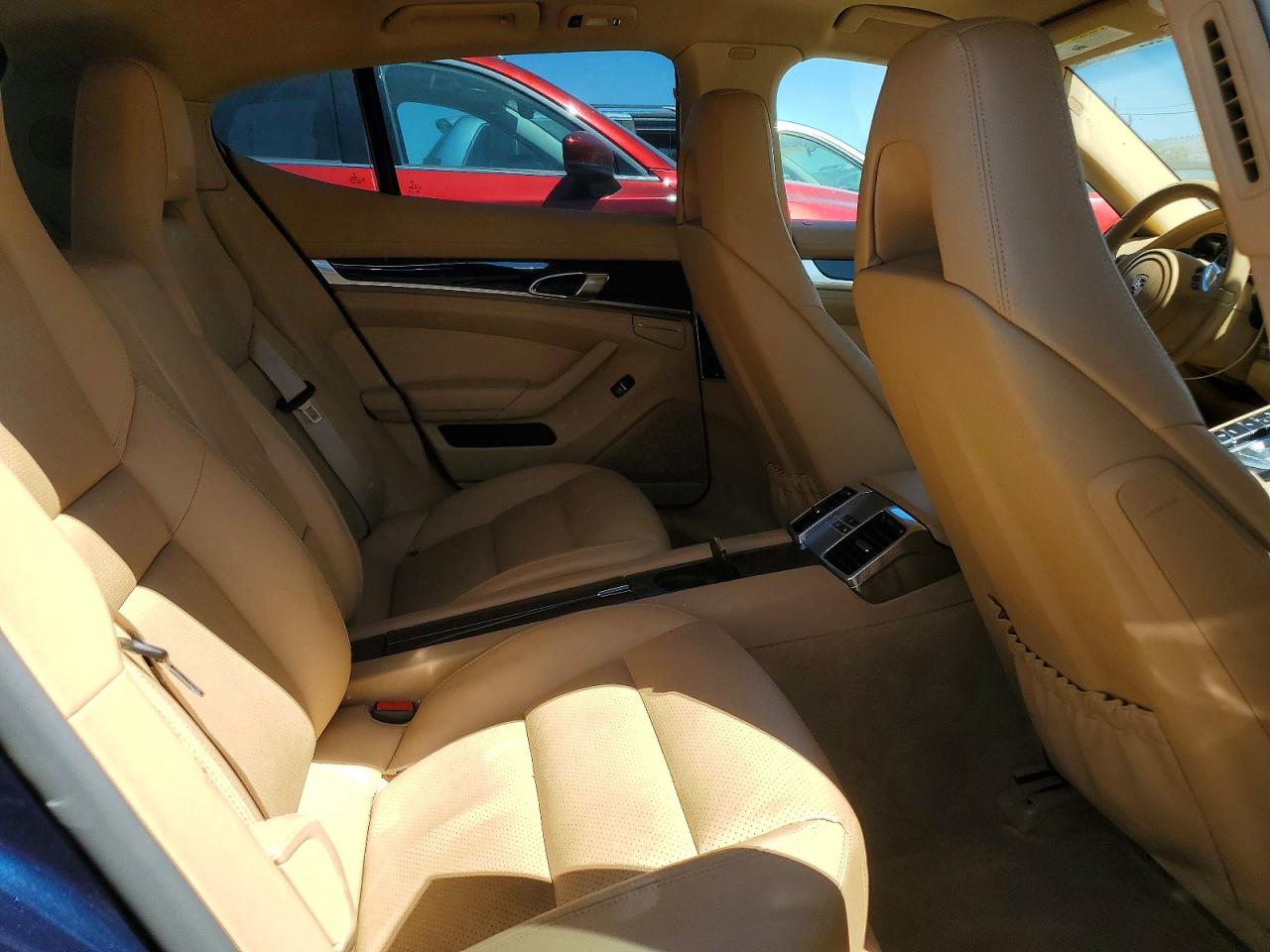 2014 Porsche Panamera 2 Blue vin: WP0AA2A70EL005763