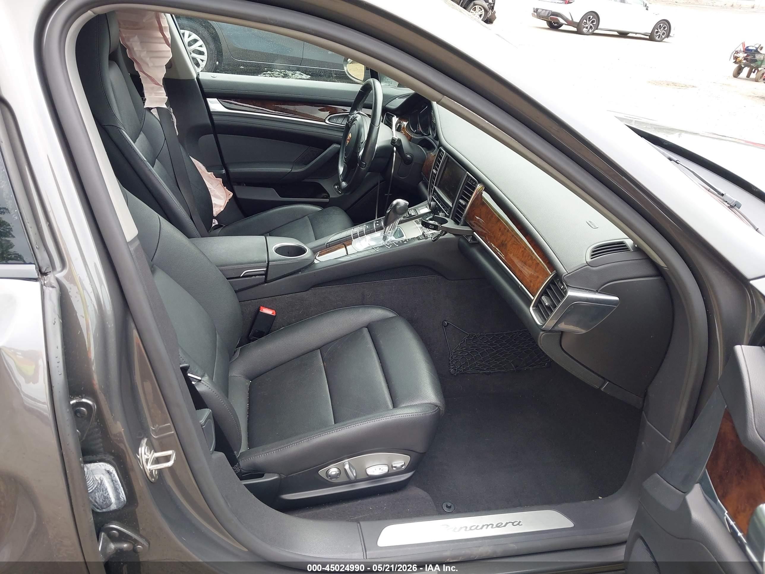 2014 Porsche Panamera 4 Gray vin: WP0AA2A70EL009781
