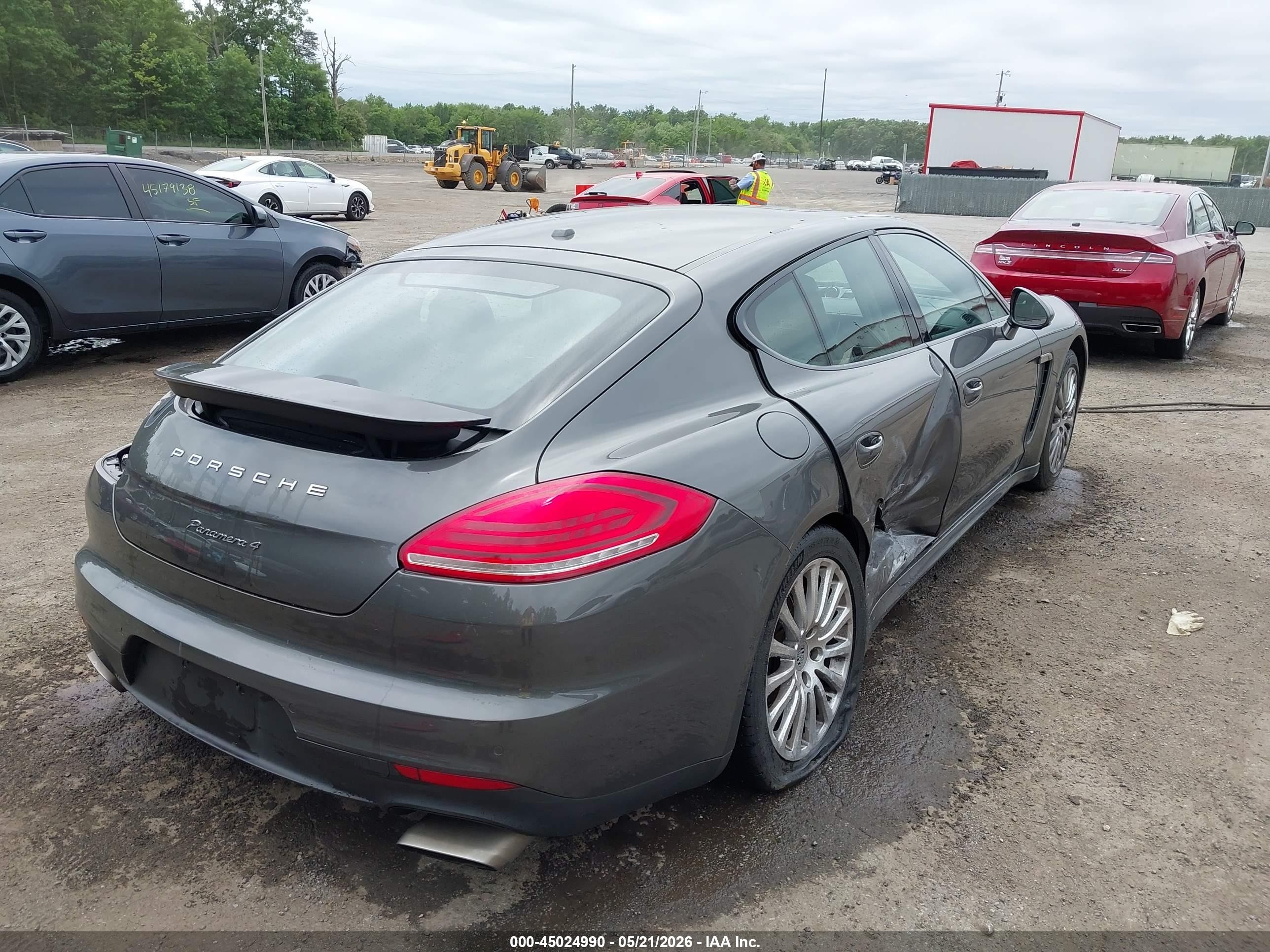2014 Porsche Panamera 4 Gray vin: WP0AA2A70EL009781
