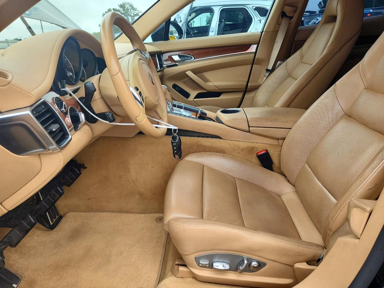 2014 Porsche Panamera 2 Black vin: WP0AA2A70EL010168