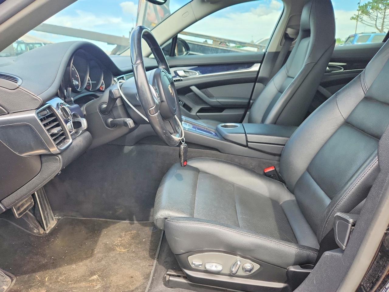 2014 Porsche Panamera 2 Black vin: WP0AA2A70EL010655