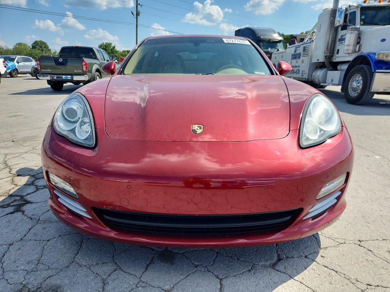 2011 Porsche Panamera 2 Red vin: WP0AA2A71BL010076