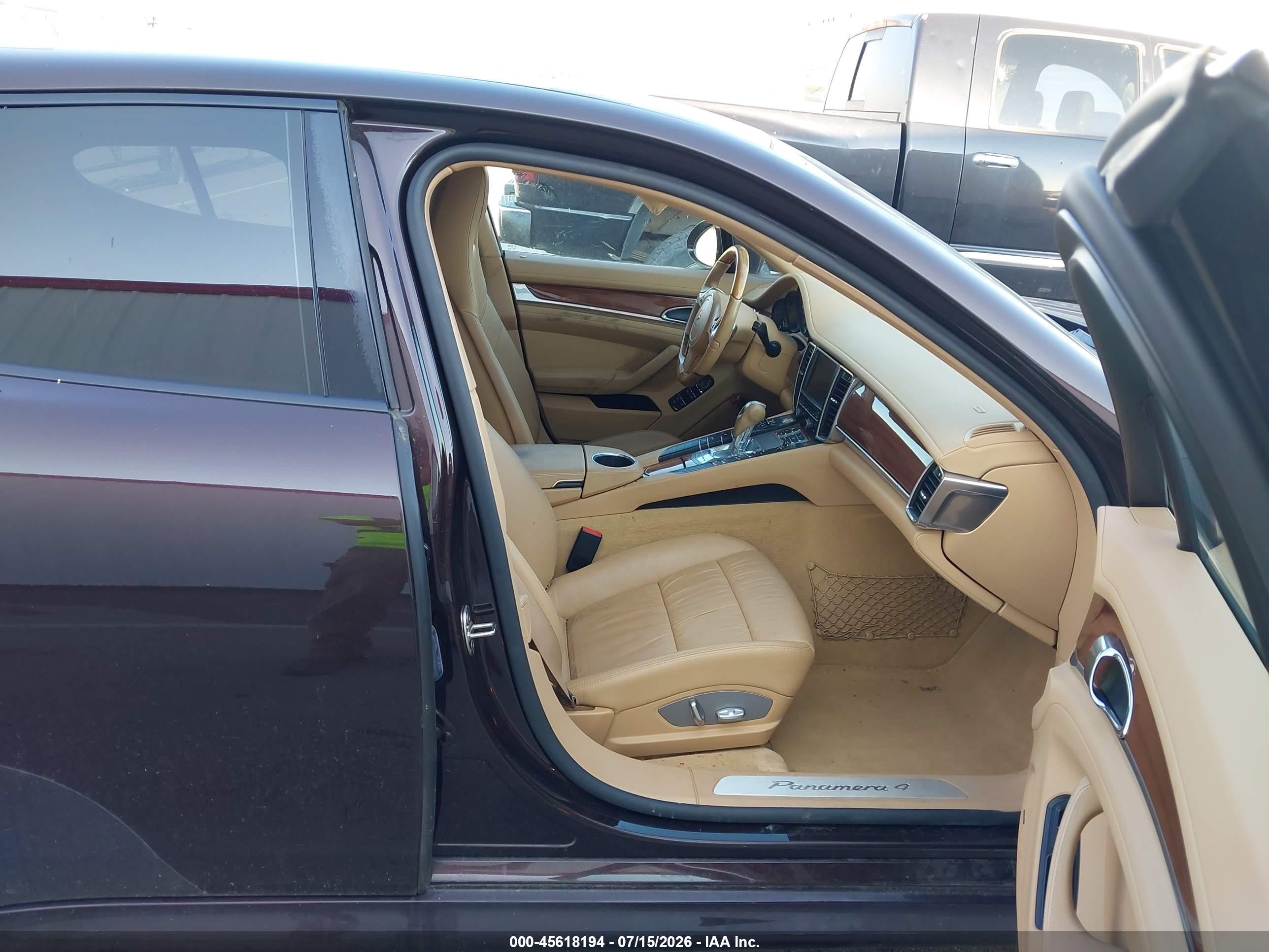 2011 Porsche Panamera 4 Brown vin: WP0AA2A71BL011129
