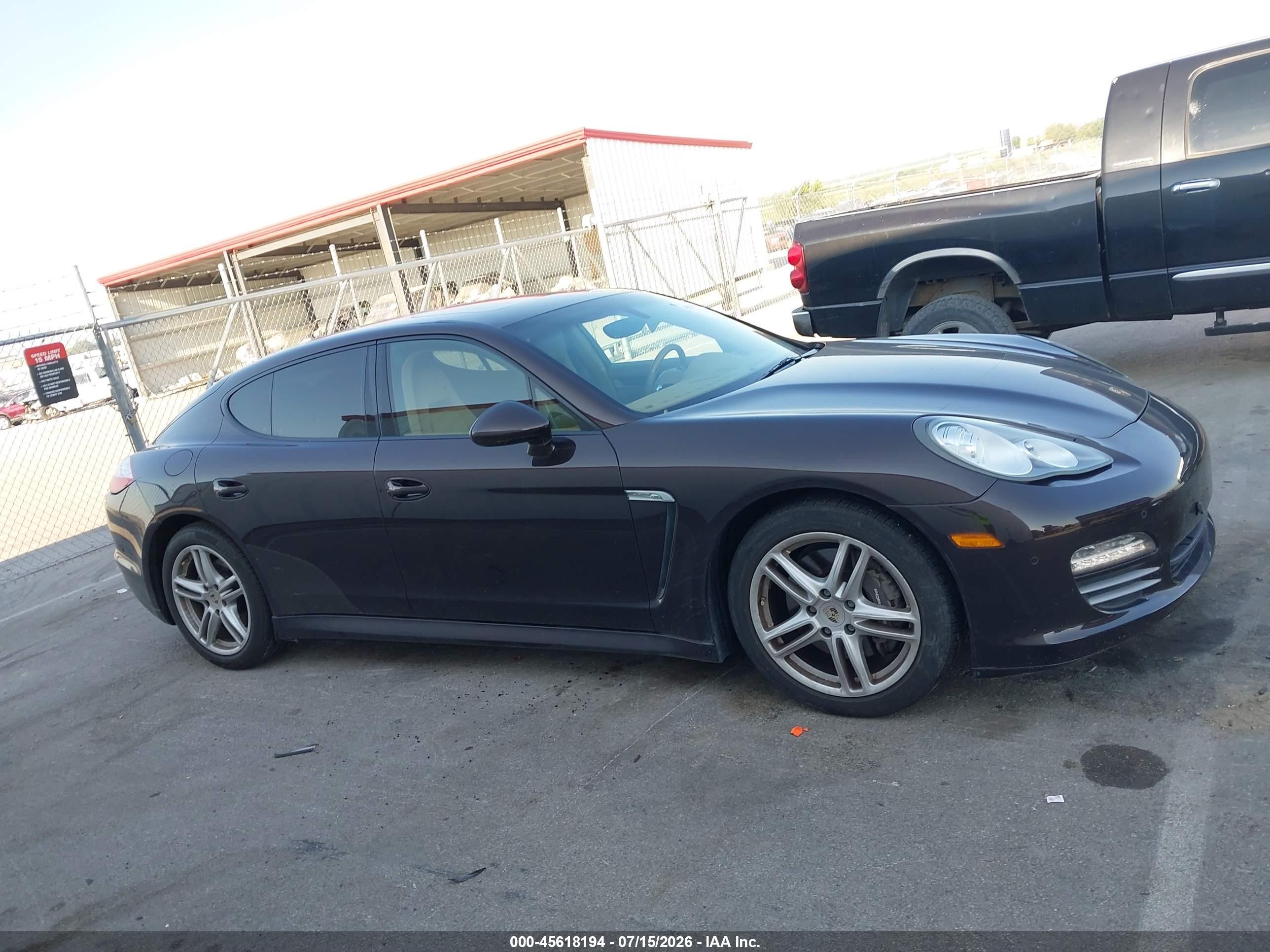 2011 Porsche Panamera 4 Brown vin: WP0AA2A71BL011129