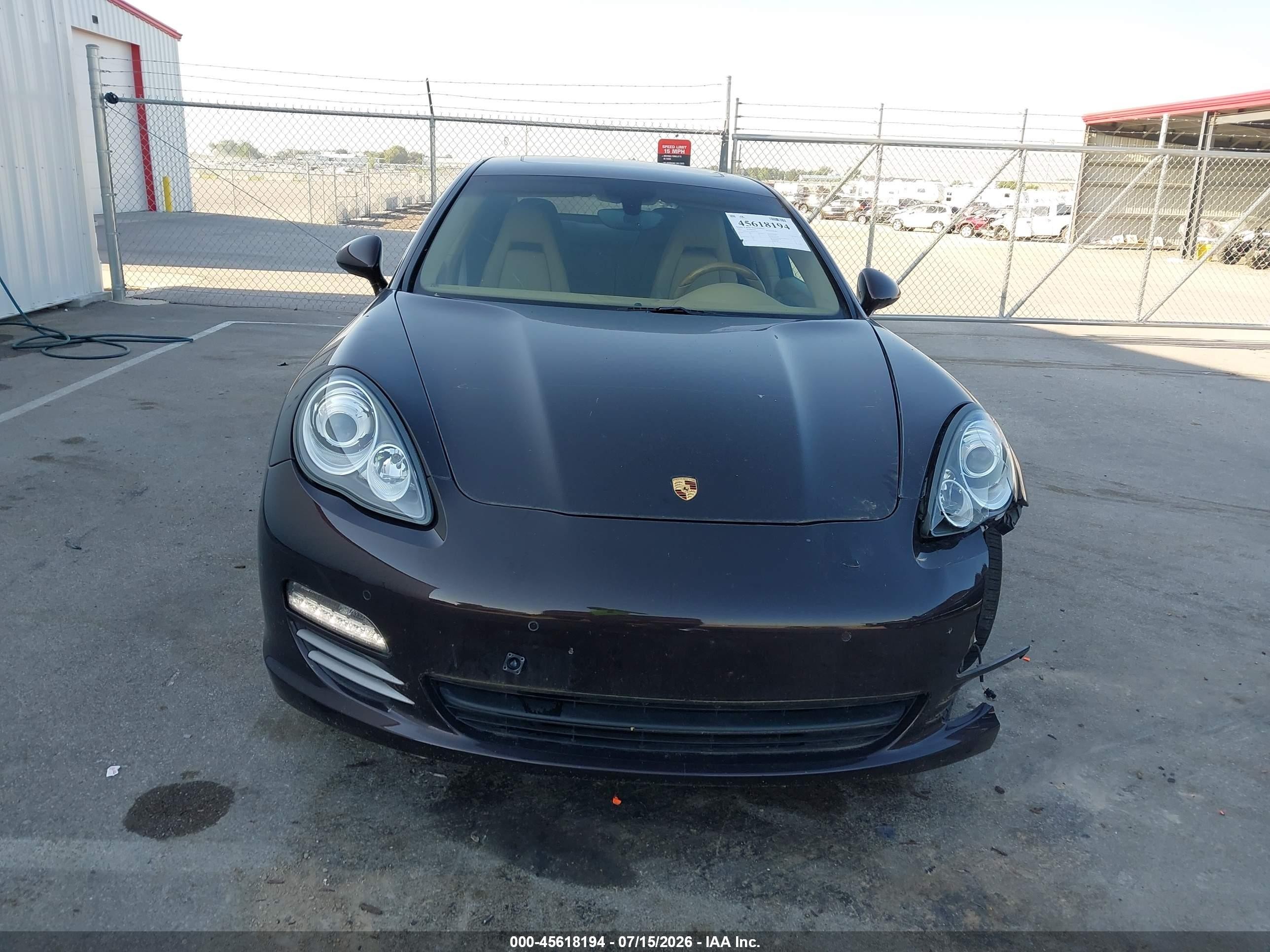 2011 Porsche Panamera 4 Brown vin: WP0AA2A71BL011129