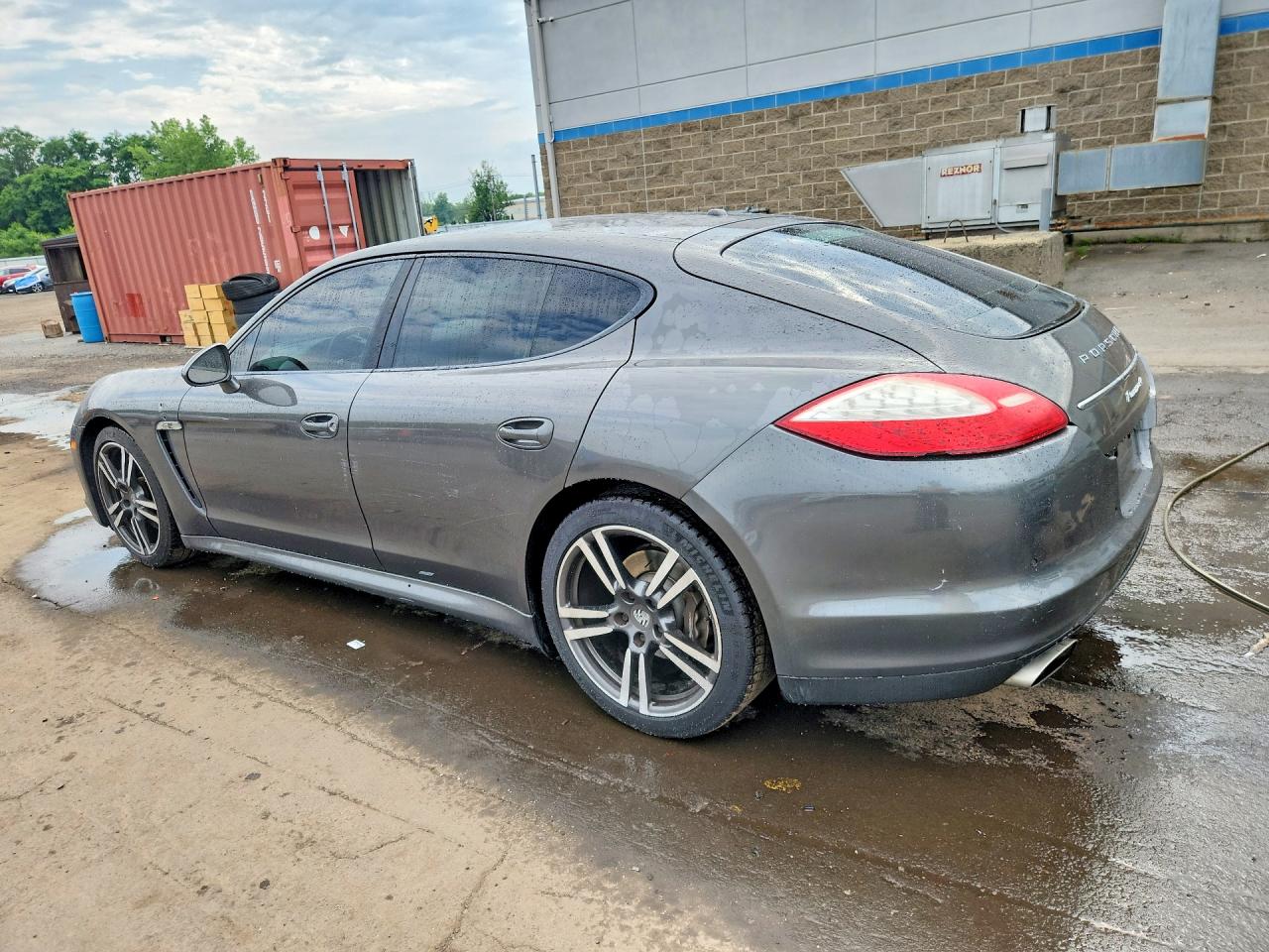 2013 Porsche Panamera 2/4 Серый vin: WP0AA2A71DL012039