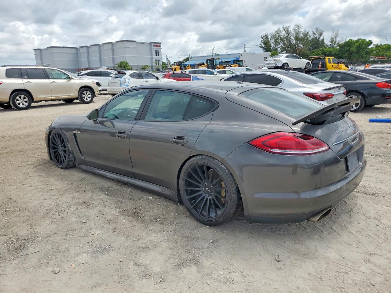 2013 Porsche Panamera 2 Gray vin: WP0AA2A71DL015779