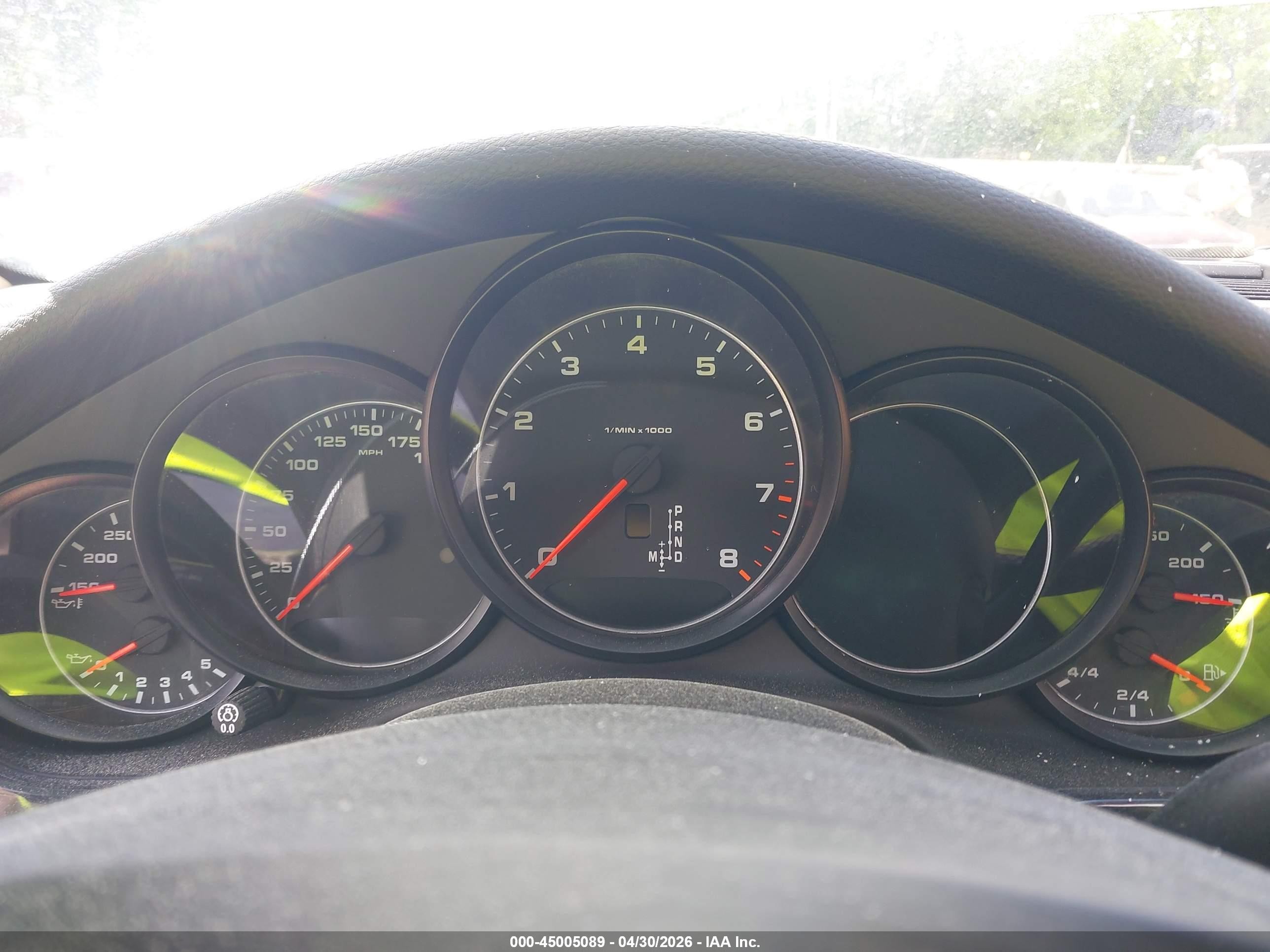 2015 Porsche Panamera 4 Белый vin: WP0AA2A71FL001884