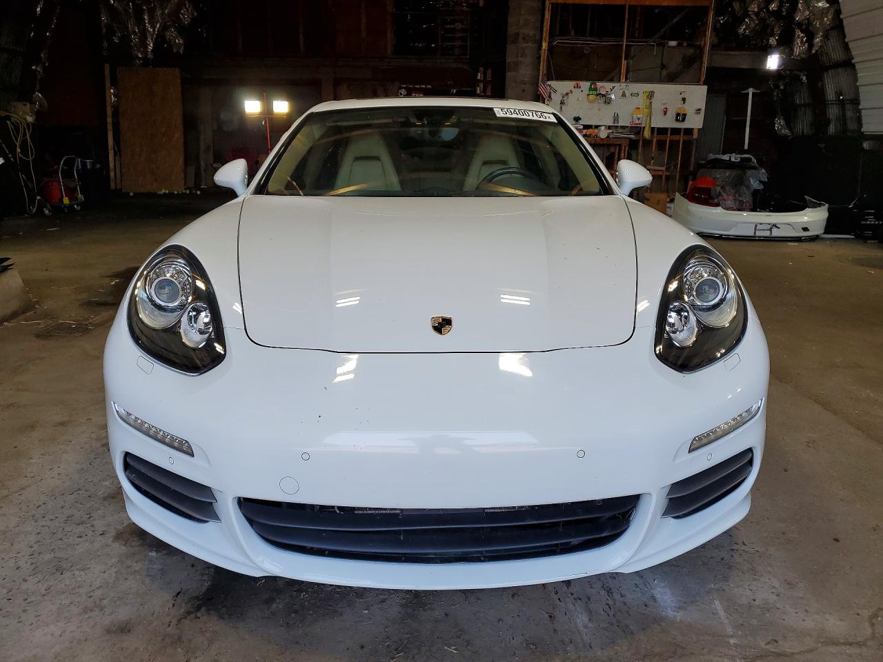 2015 Porsche Panamera 2 White vin: WP0AA2A71FL007149