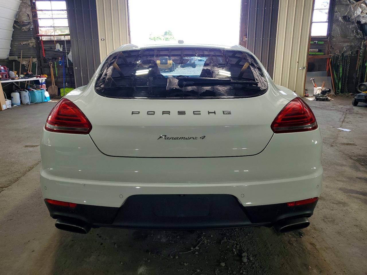 2015 Porsche Panamera 2 White vin: WP0AA2A71FL007149