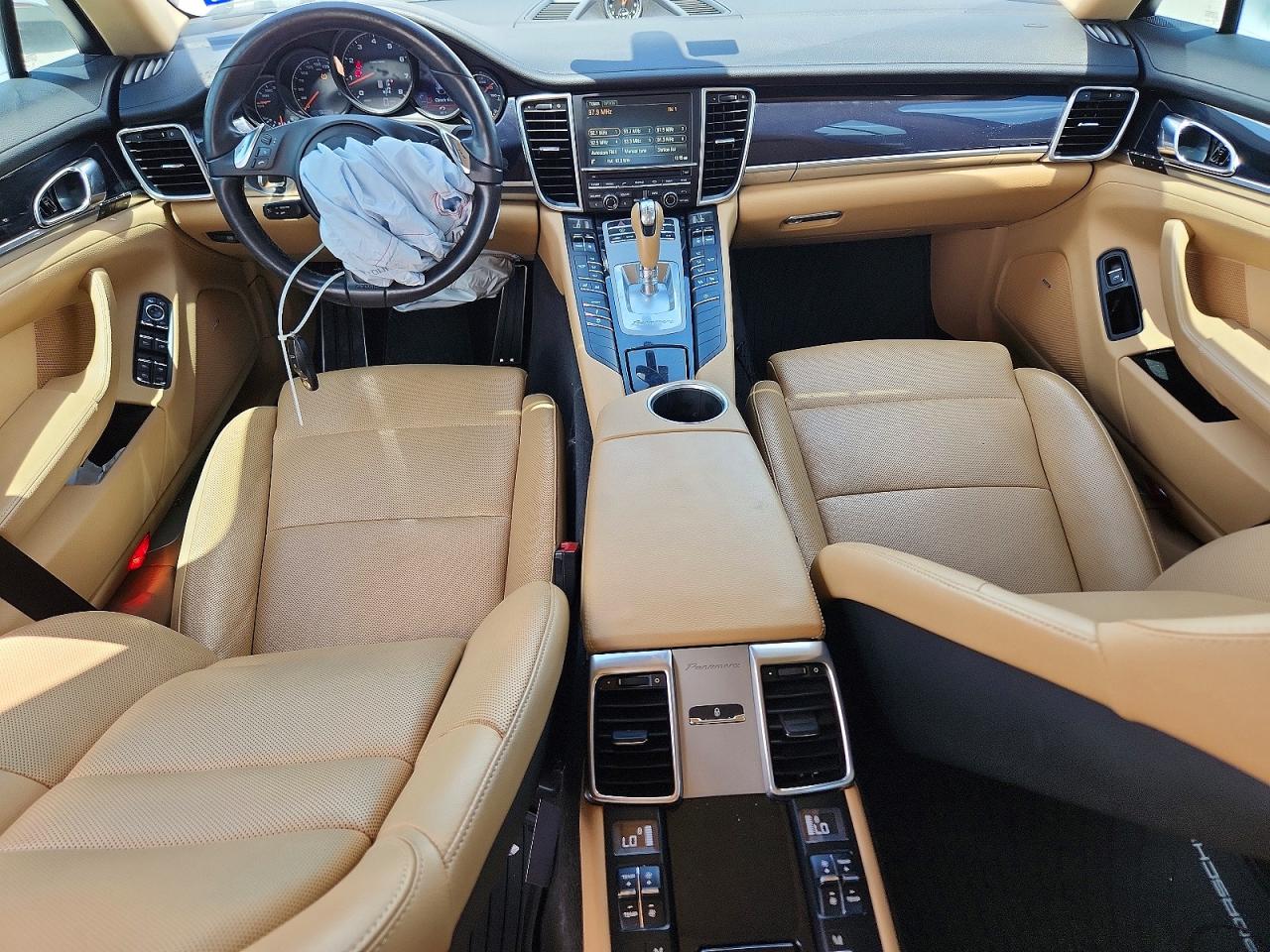 2015 Porsche Panamera 2 White vin: WP0AA2A72FL006947