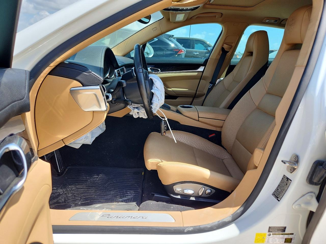 2015 Porsche Panamera 2 White vin: WP0AA2A72FL006947