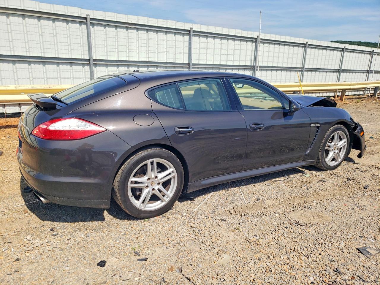 2011 Porsche Panamera 2 Gray vin: WP0AA2A73BL021967