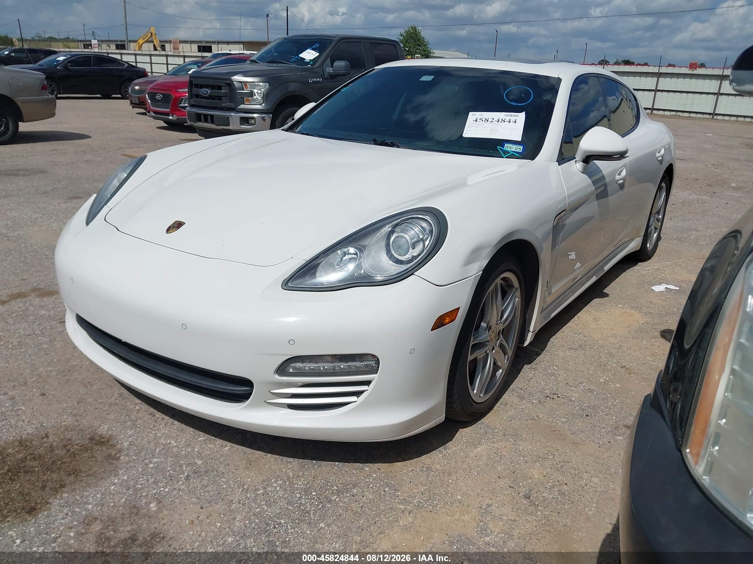 2012 Porsche Panamera 4 White vin: WP0AA2A73CL071611