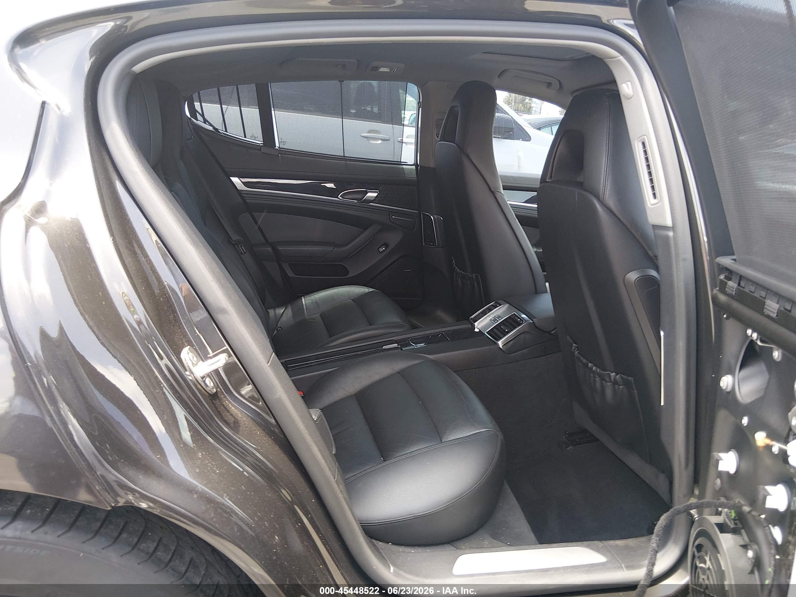 2013 Porsche Panamera 4 Серый vin: WP0AA2A73DL011572