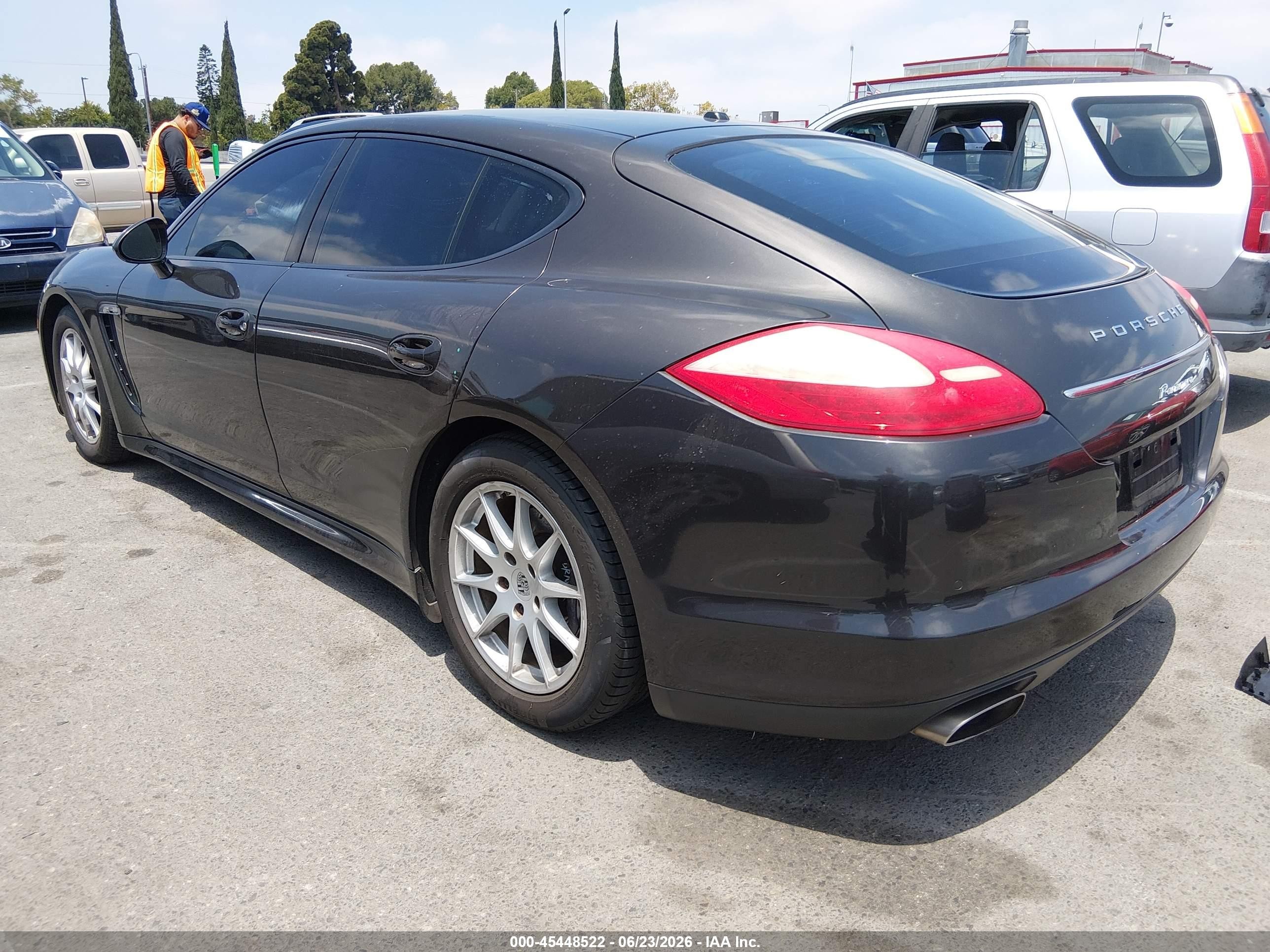 2013 Porsche Panamera 4 Серый vin: WP0AA2A73DL011572