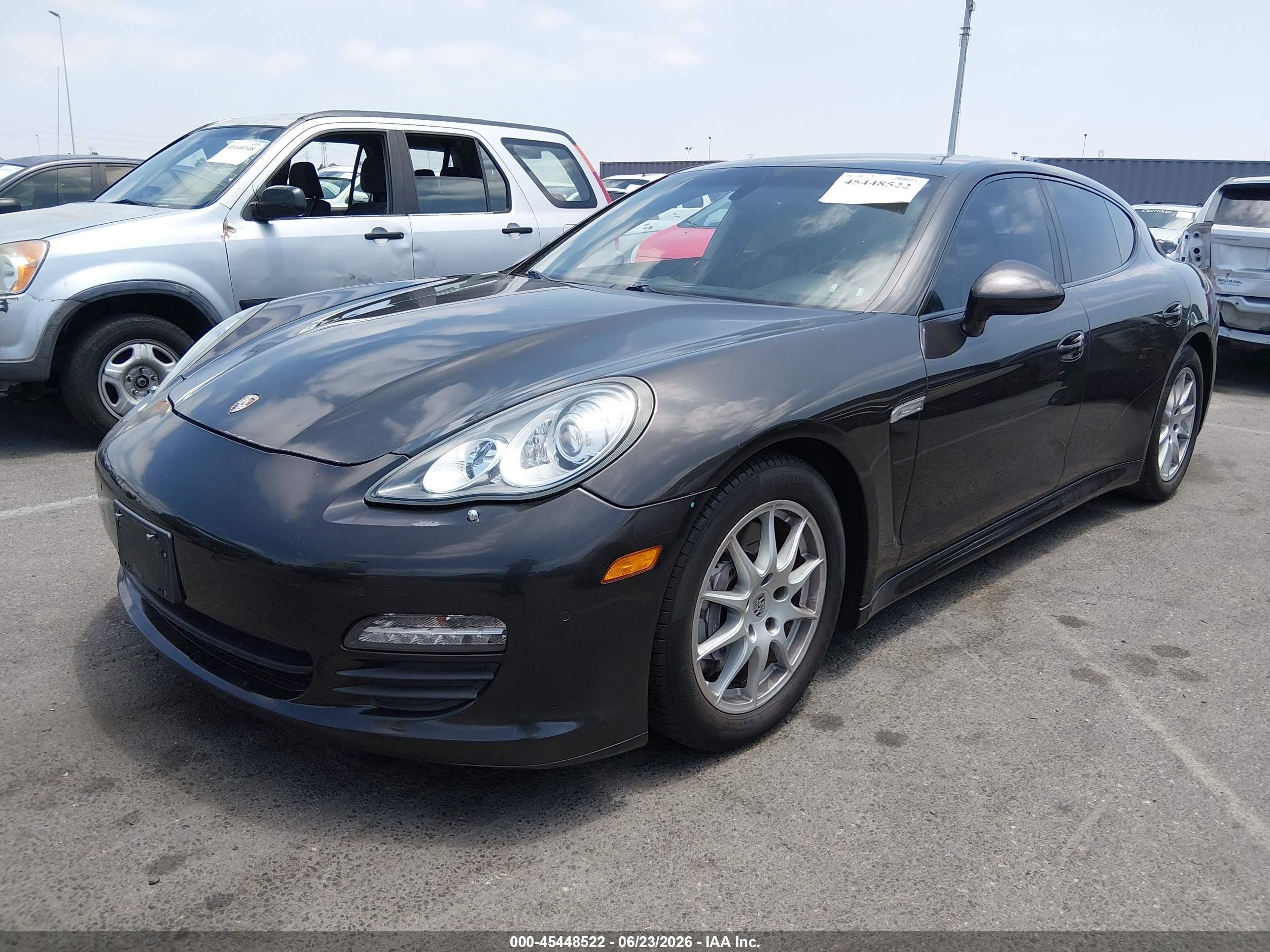 2013 Porsche Panamera 4 Серый vin: WP0AA2A73DL011572