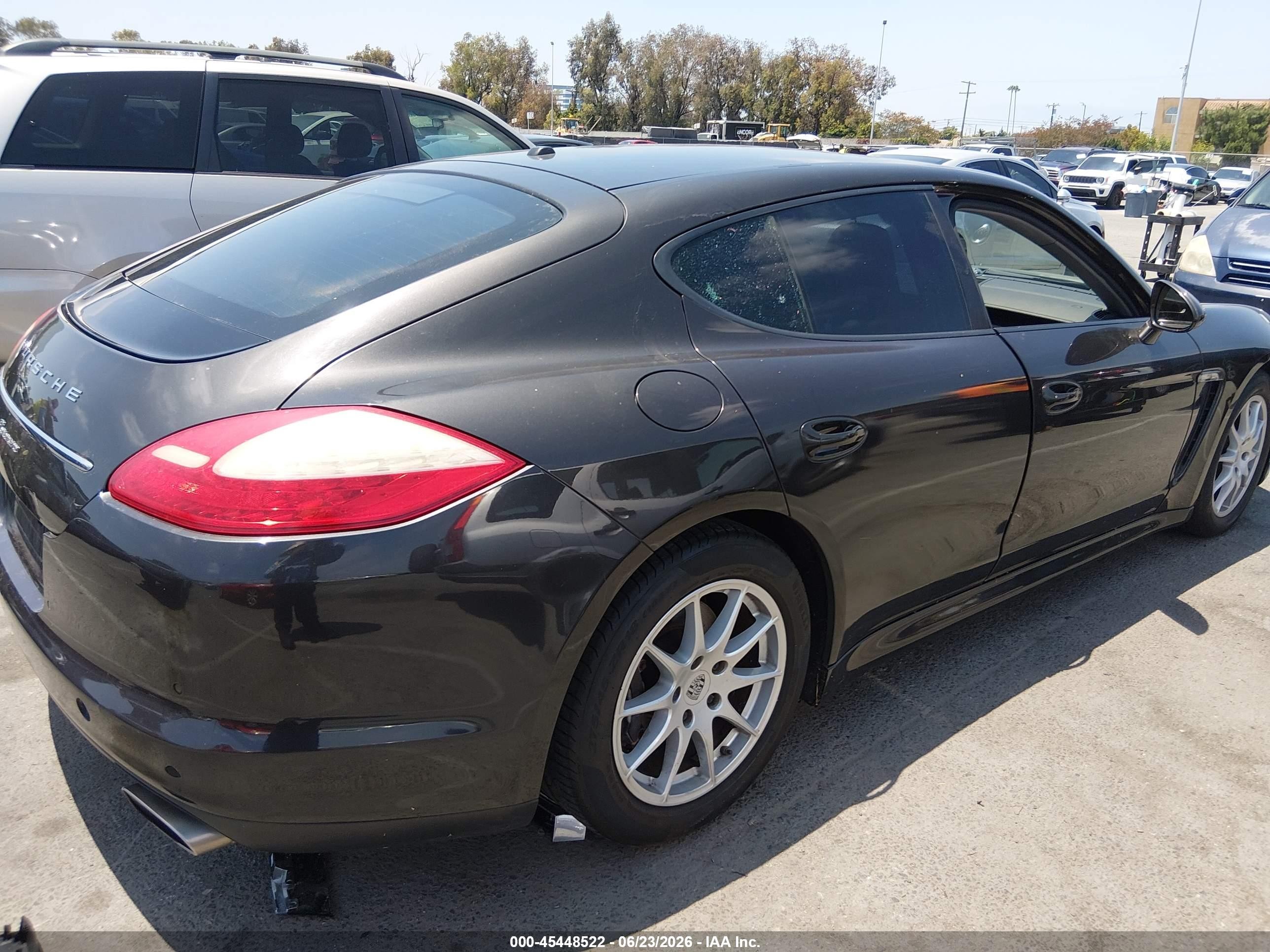 2013 Porsche Panamera 4 Серый vin: WP0AA2A73DL011572