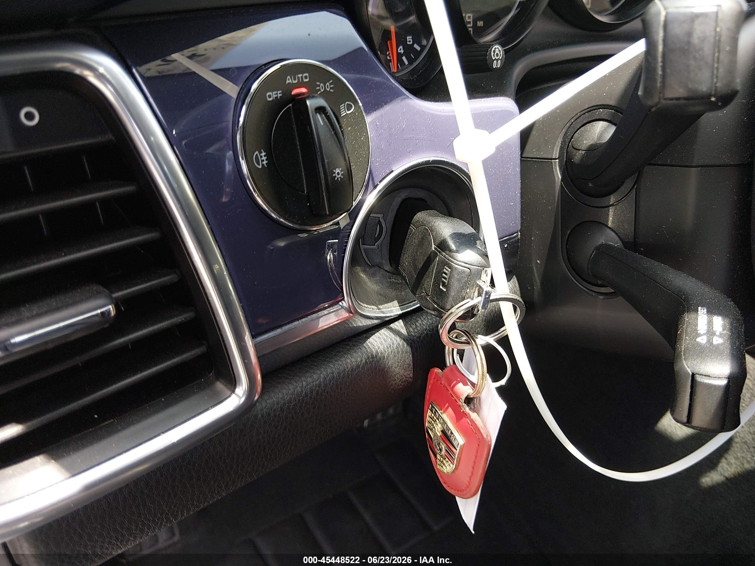 2013 Porsche Panamera 4 Серый vin: WP0AA2A73DL011572