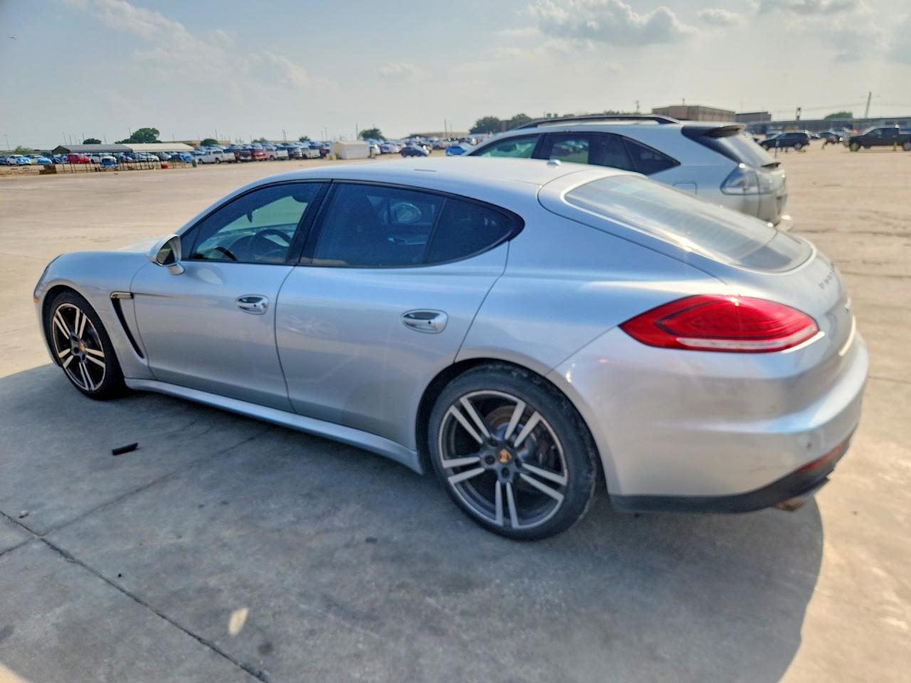 2014 Porsche Panamera 2 Silver vin: WP0AA2A73EL009712