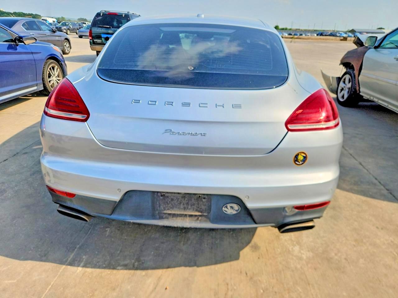 2014 Porsche Panamera 2 Silver vin: WP0AA2A73EL009712