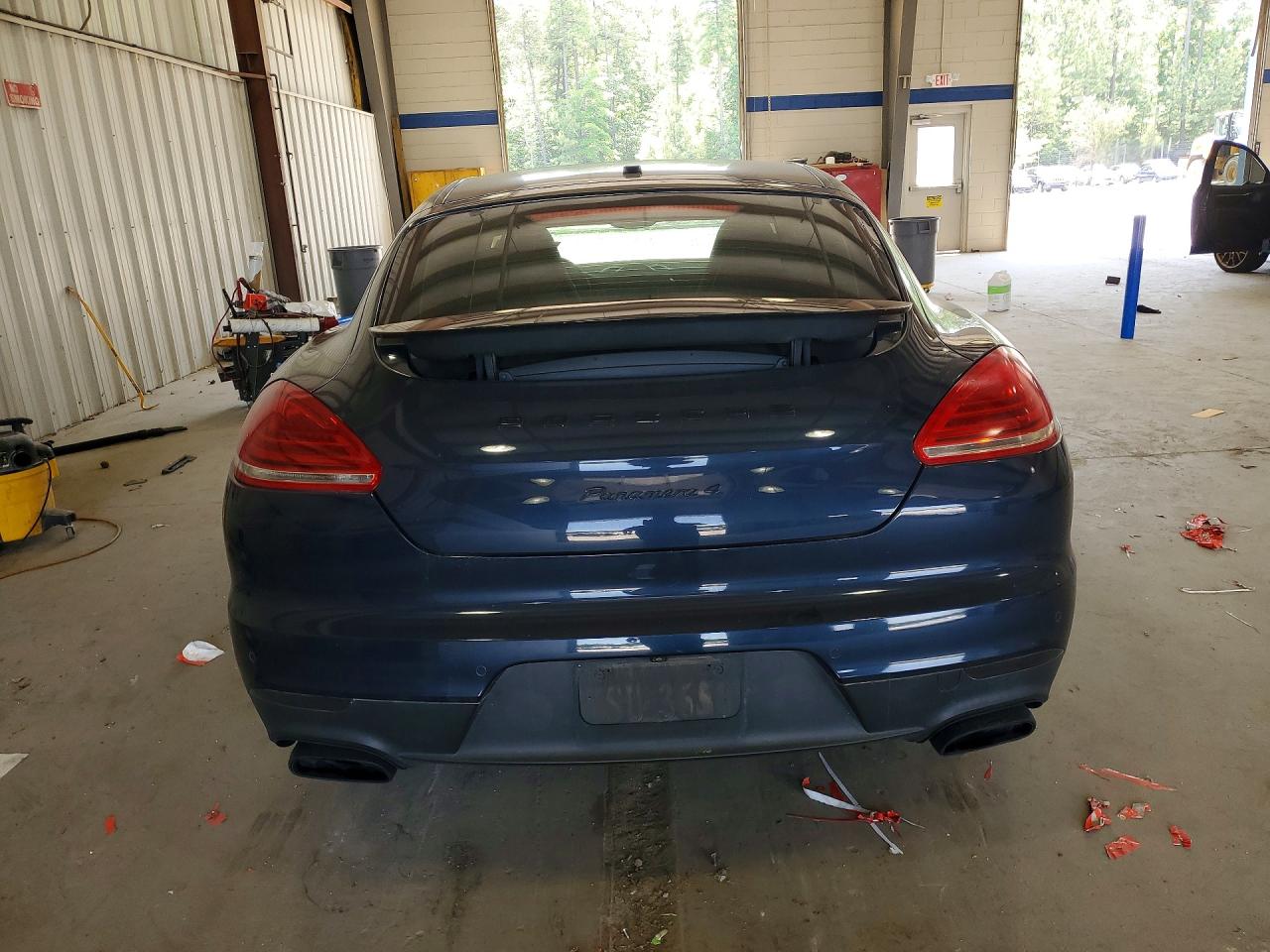2015 Porsche Panamera 2 Blue vin: WP0AA2A73FL001448