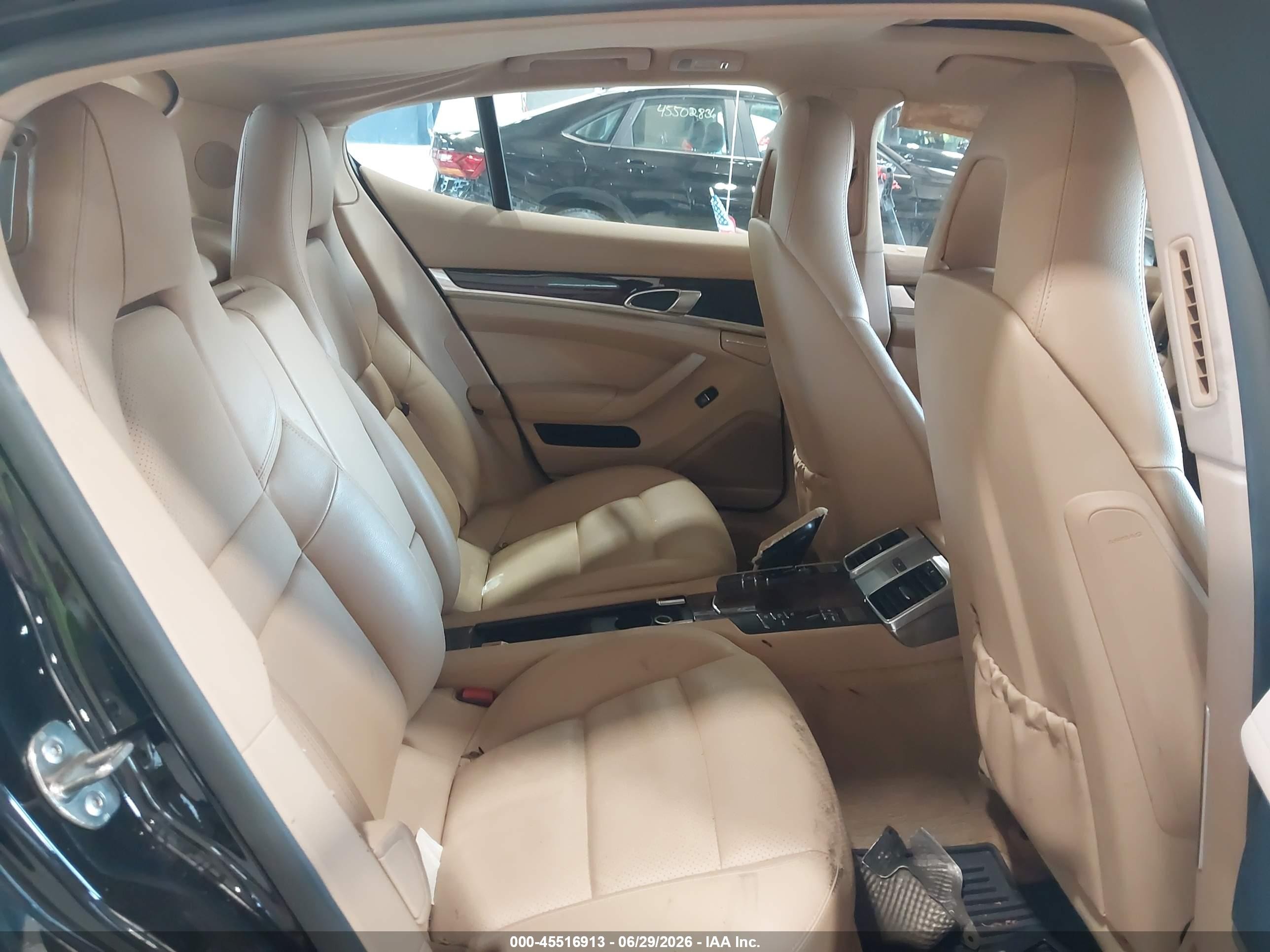 2011 Porsche Panamera 2/4 Черный vin: WP0AA2A74BL010623