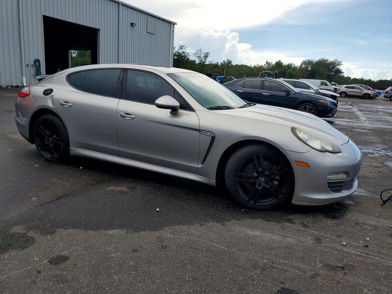 2011 Porsche Panamera 2 Silver vin: WP0AA2A74BL011190