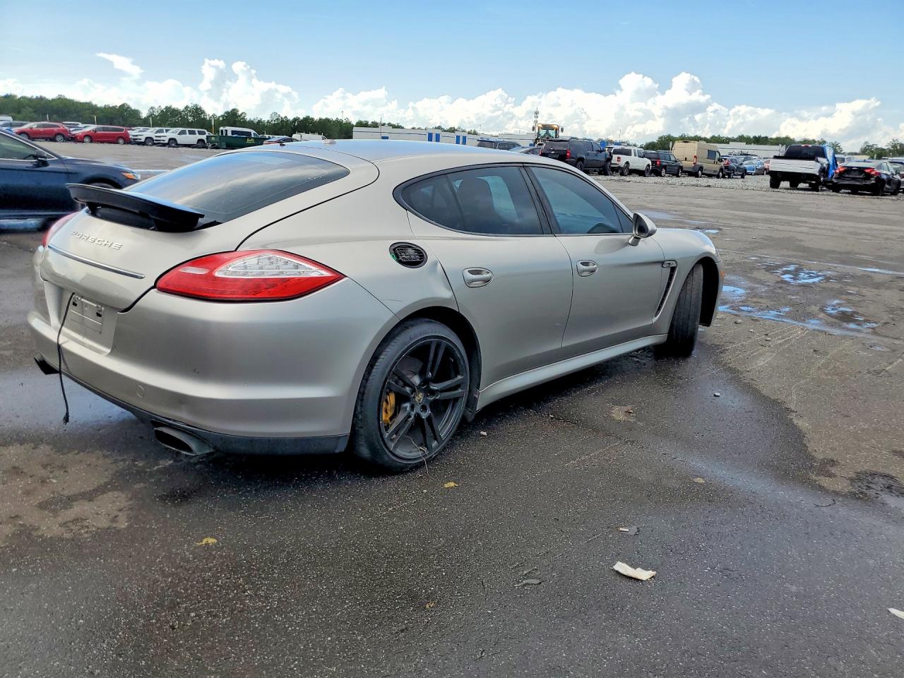 2011 Porsche Panamera 2 Silver vin: WP0AA2A74BL011190