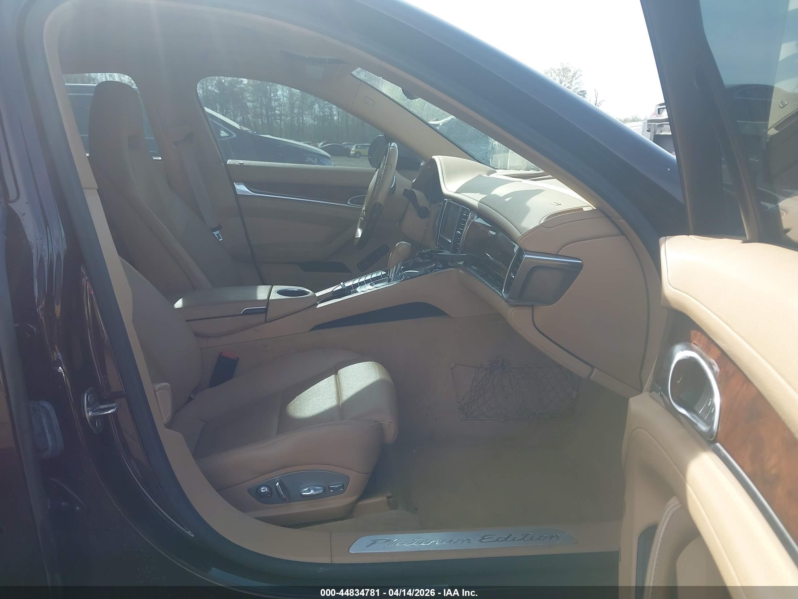 2013 Porsche Panamera 4 Бордовый vin: WP0AA2A74DL016523