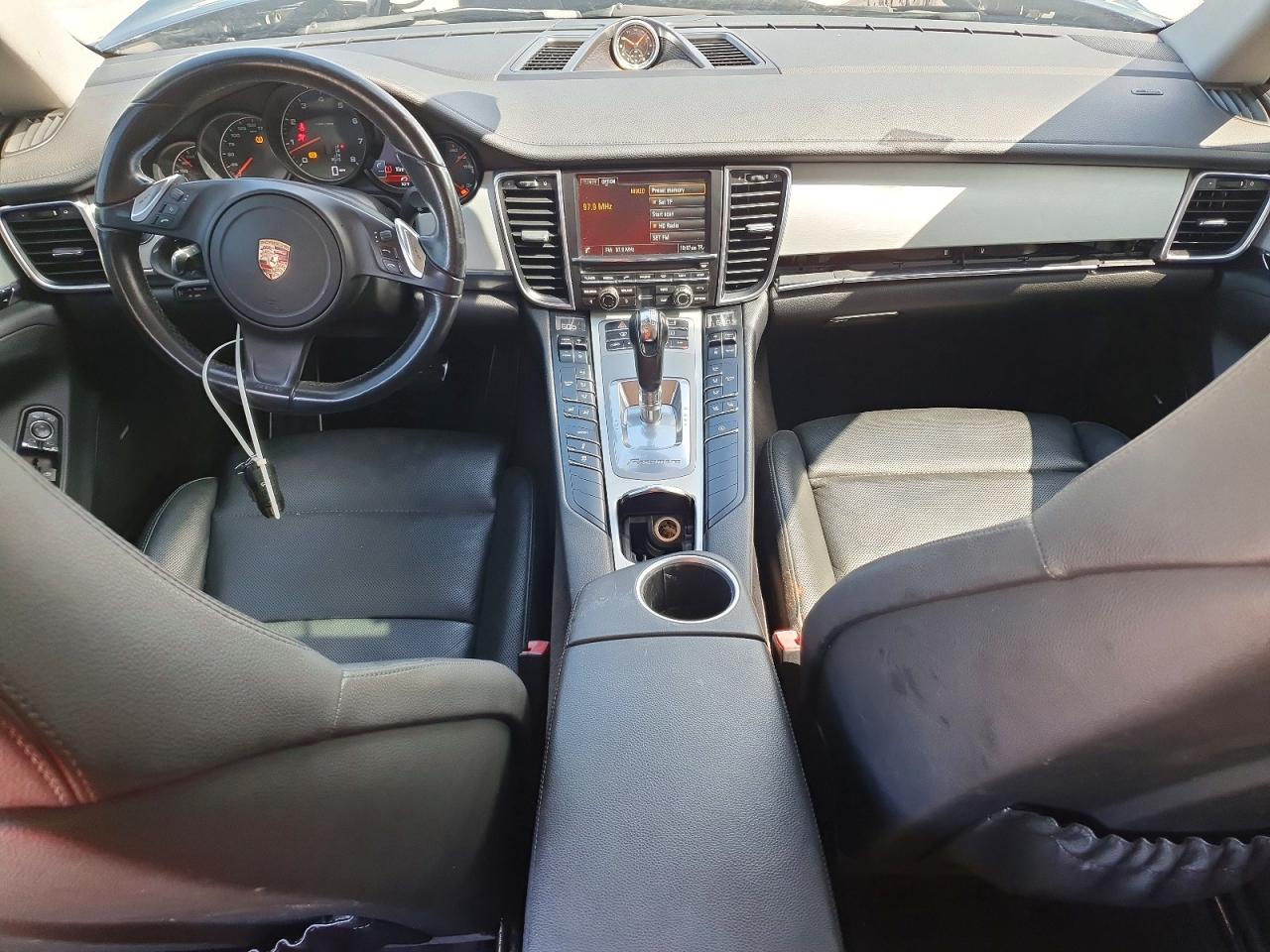 2014 Porsche Panamera 2 Черный vin: WP0AA2A74EL010450