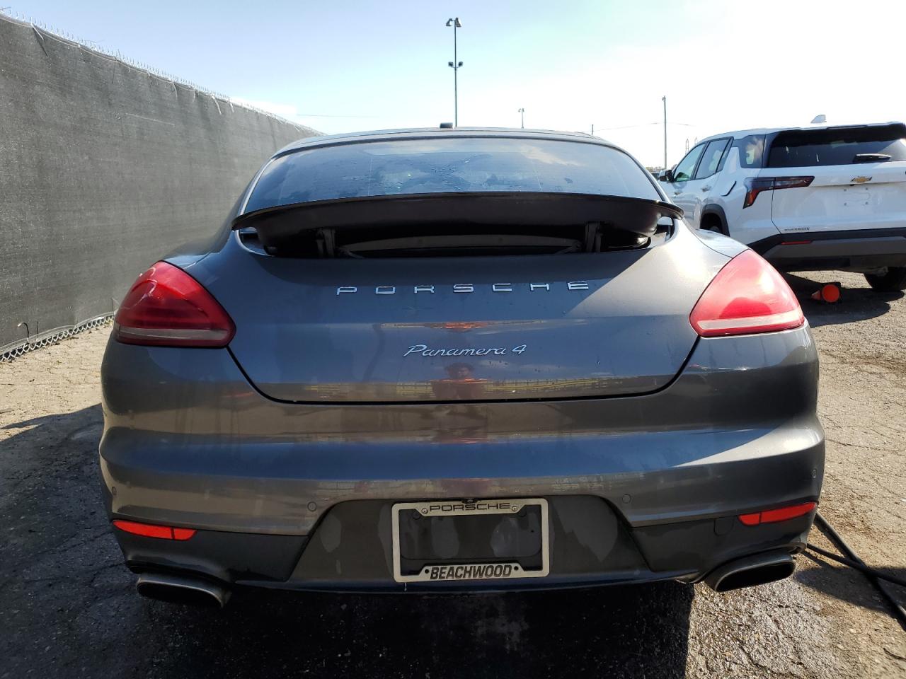 2014 Porsche Panamera 2 Серый vin: WP0AA2A74EL011436