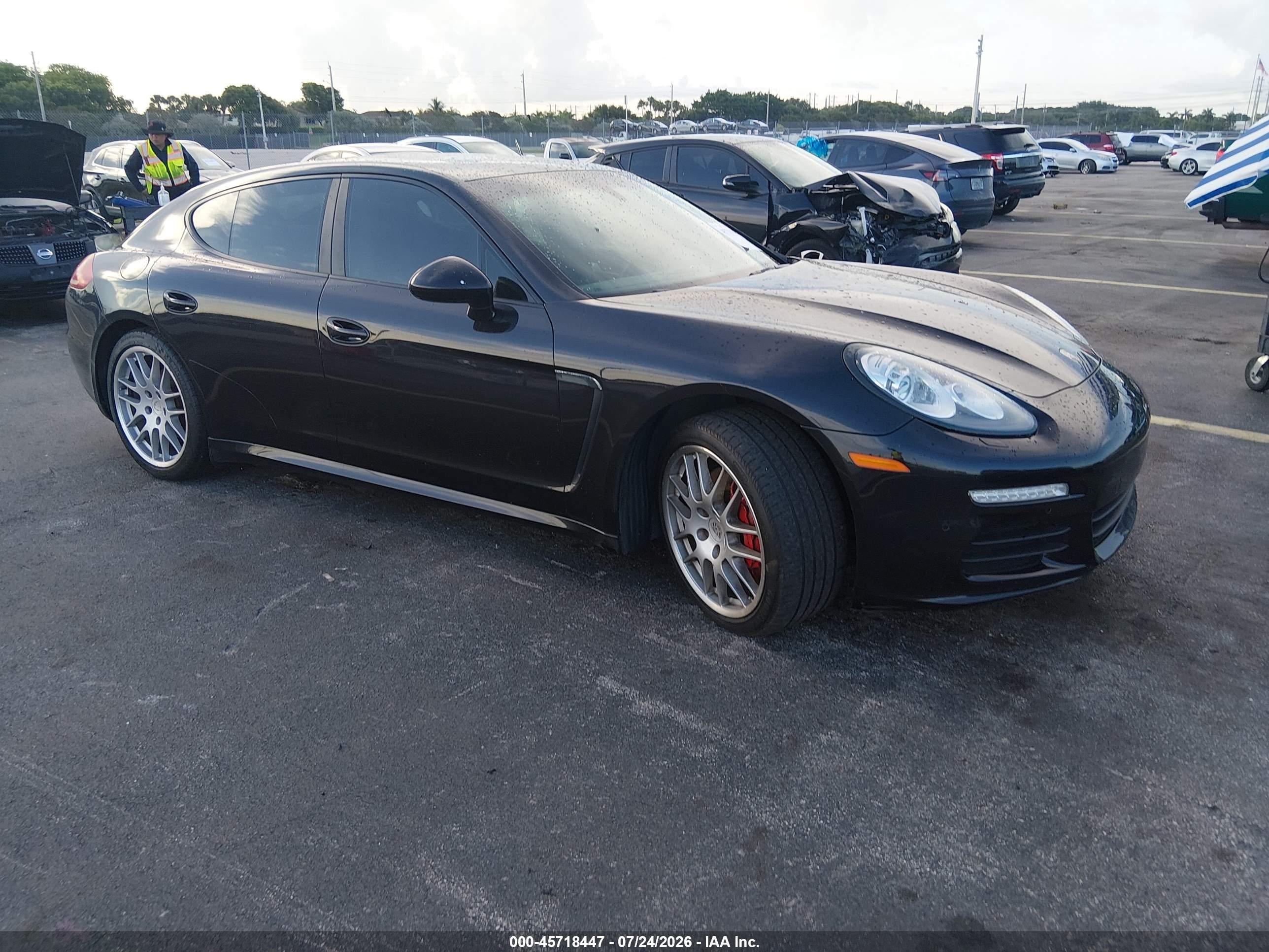 2014 Porsche Panamera 4 Черный vin: WP0AA2A74EL013929