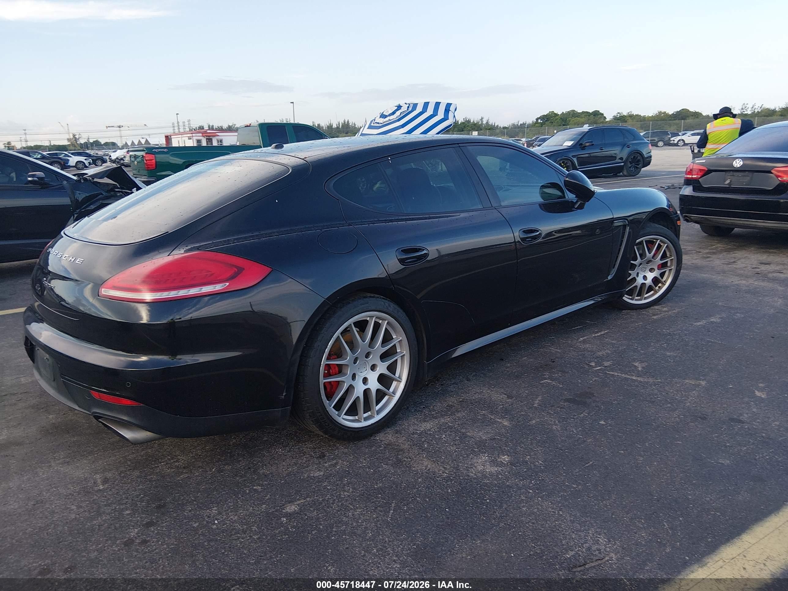2014 Porsche Panamera 4 Черный vin: WP0AA2A74EL013929