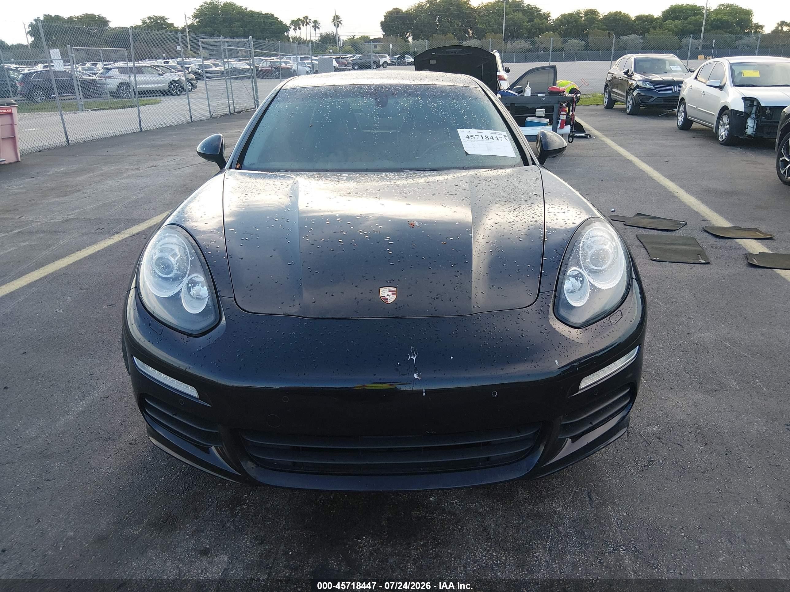 2014 Porsche Panamera 4 Черный vin: WP0AA2A74EL013929