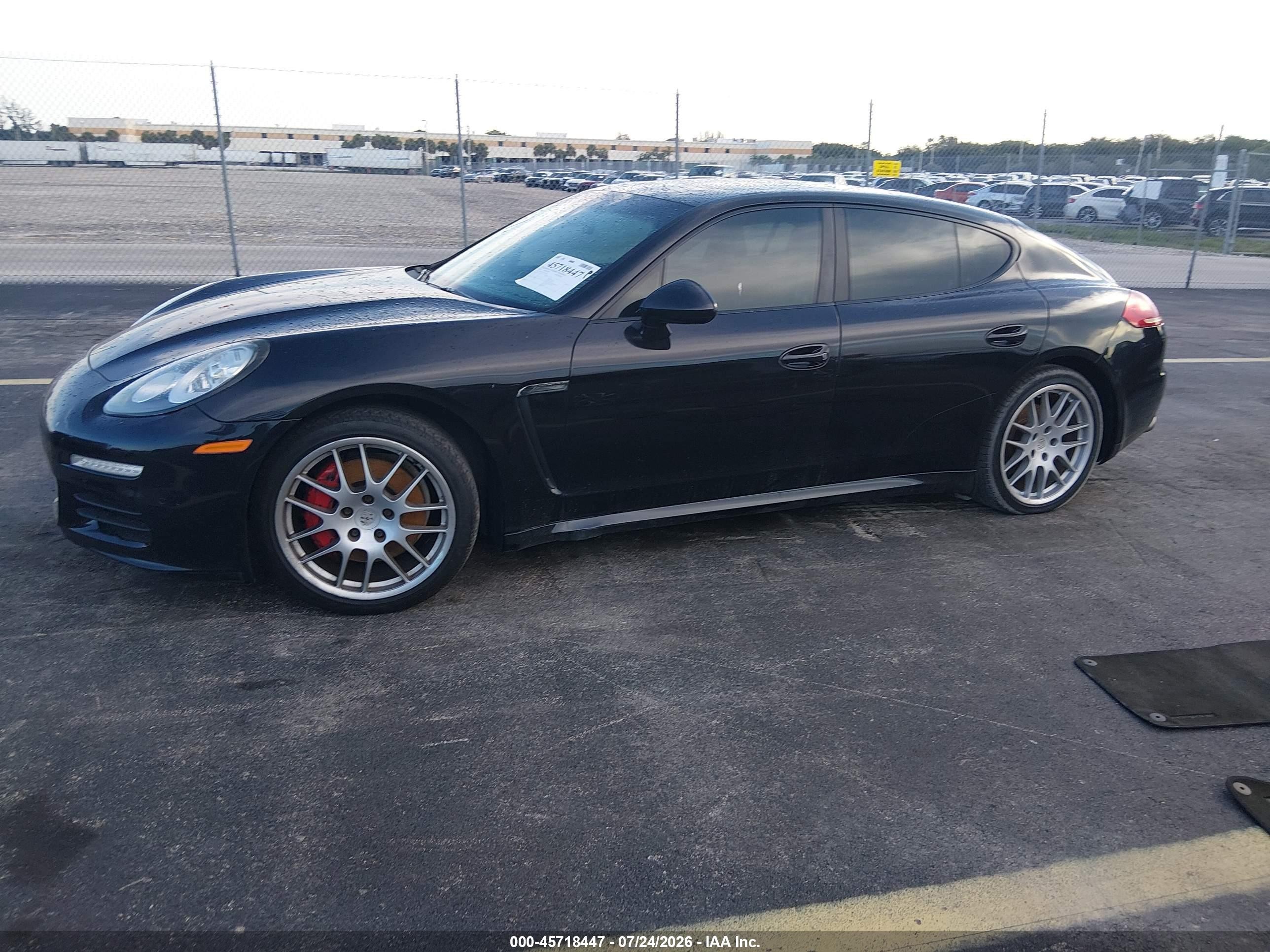 2014 Porsche Panamera 4 Черный vin: WP0AA2A74EL013929
