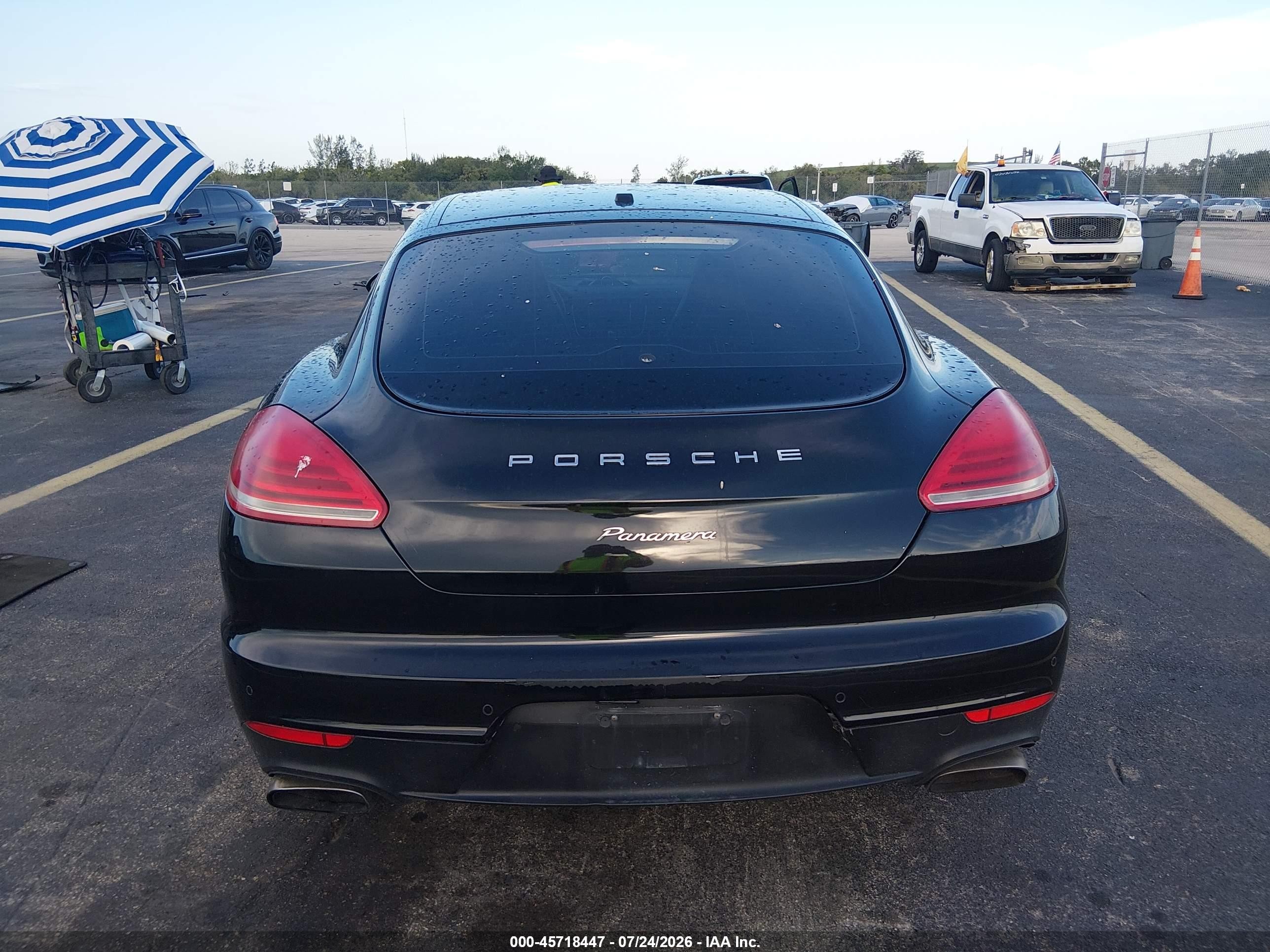 2014 Porsche Panamera 4 Черный vin: WP0AA2A74EL013929