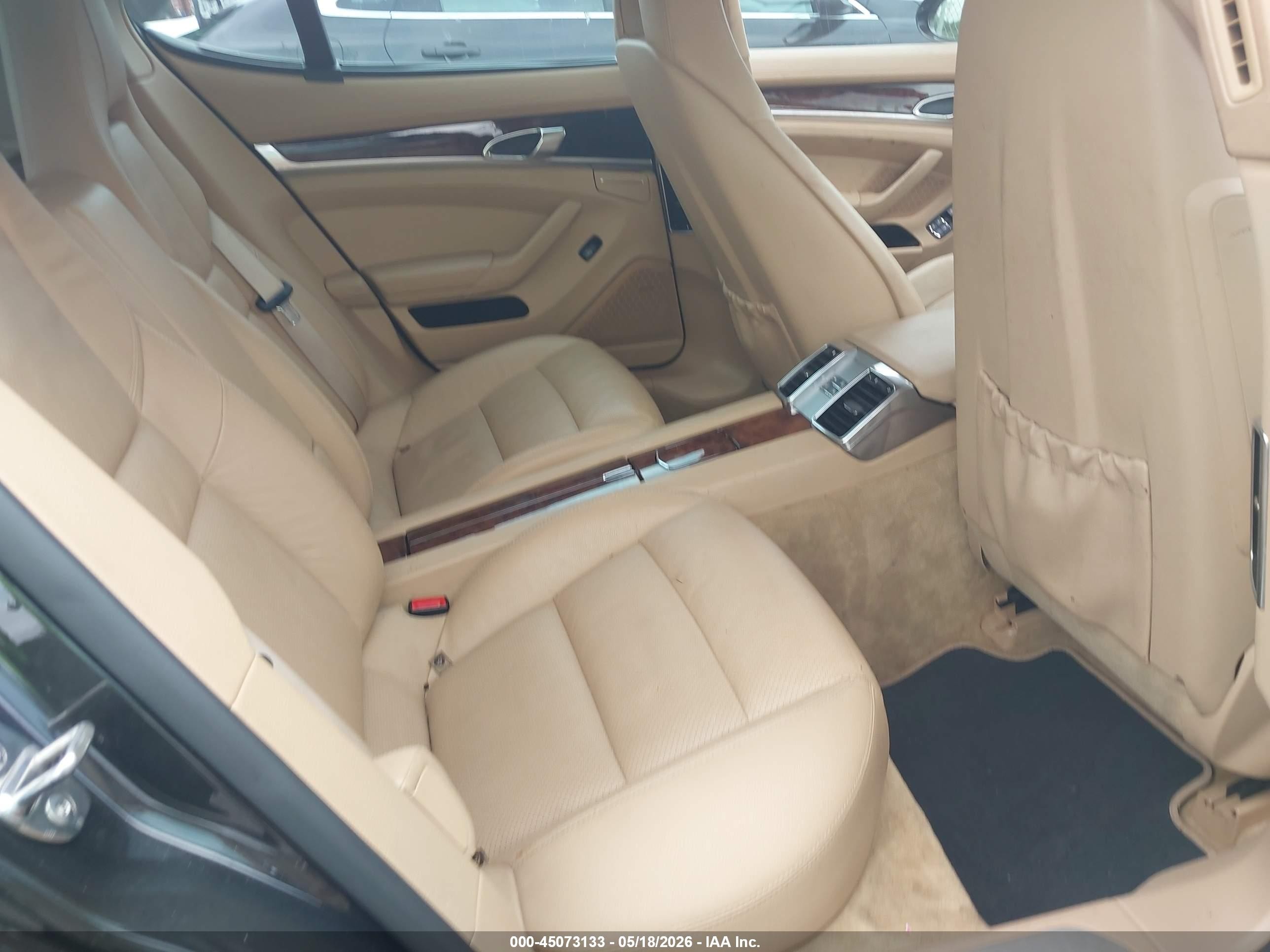 2012 Porsche Panamera 4 Brown vin: WP0AA2A75CL010034