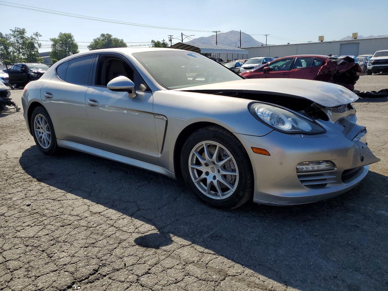 2012 Porsche Panamera 2 Gold vin: WP0AA2A75CL012012