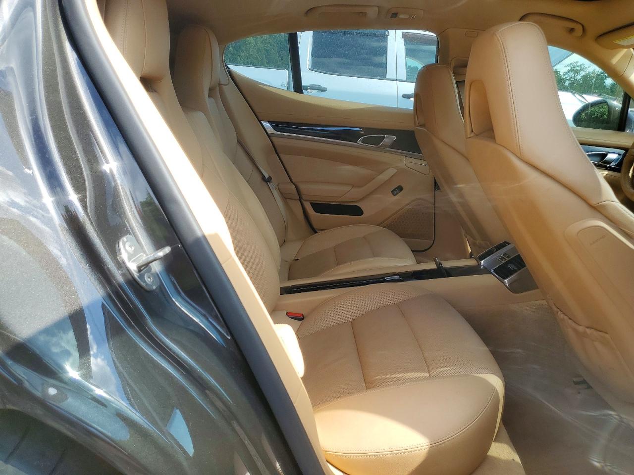 2012 Porsche Panamera 2 Brown vin: WP0AA2A75CL072582