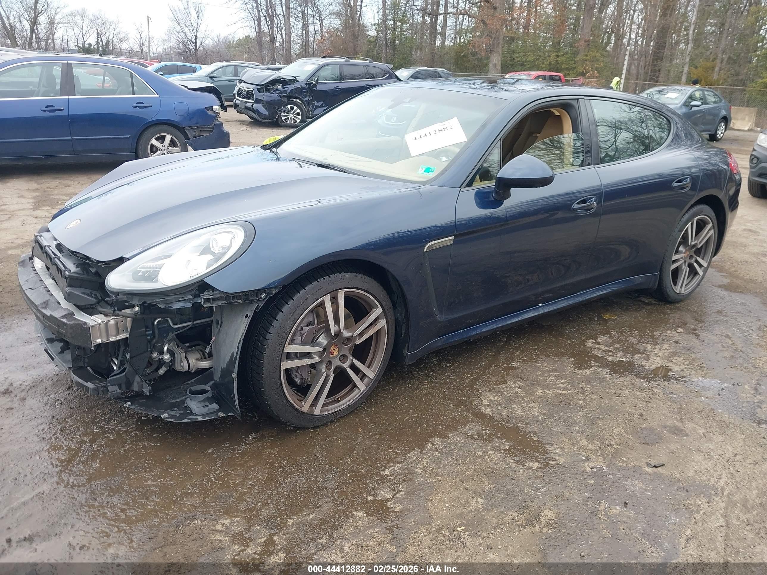 2014 Porsche Panamera 4 Blue vin: WP0AA2A75EL008965