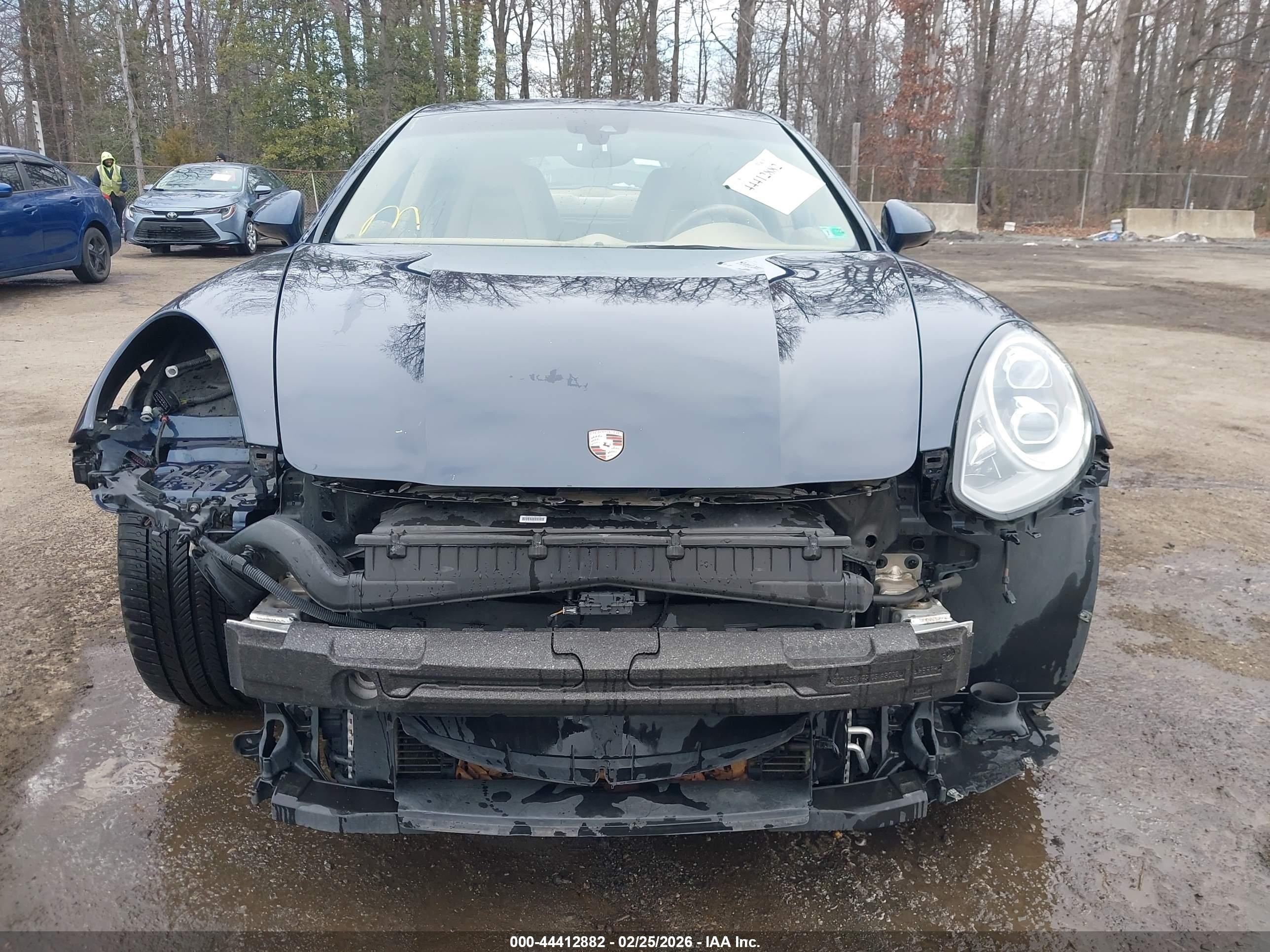 2014 Porsche Panamera 4 Blue vin: WP0AA2A75EL008965