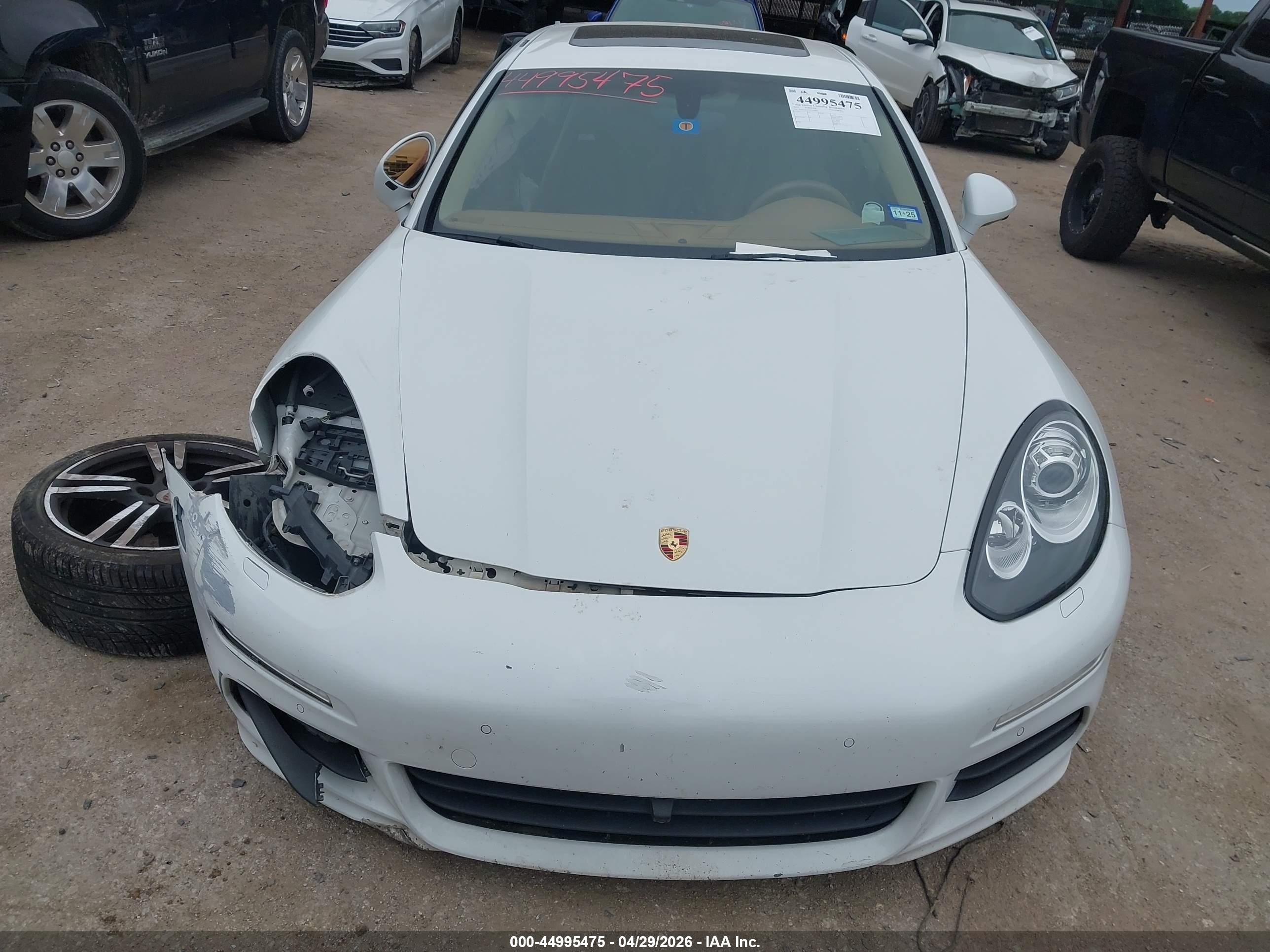 2014 Porsche Panamera 4 White vin: WP0AA2A75EL010084