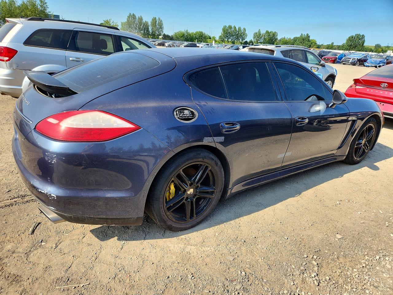 2011 Porsche Panamera 2 Gray vin: WP0AA2A76BL014785