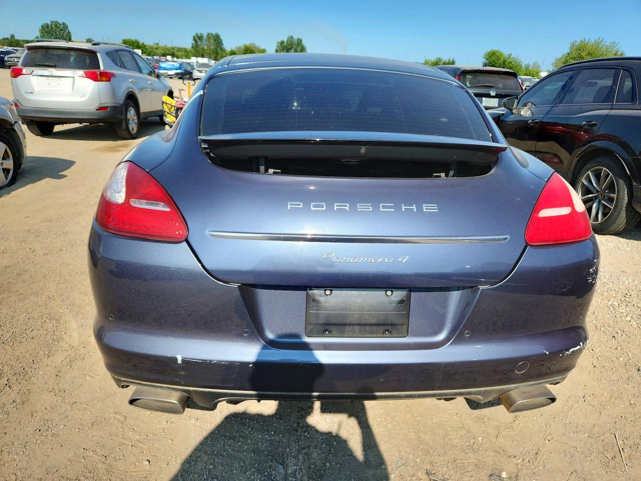 2011 Porsche Panamera 2 Gray vin: WP0AA2A76BL014785