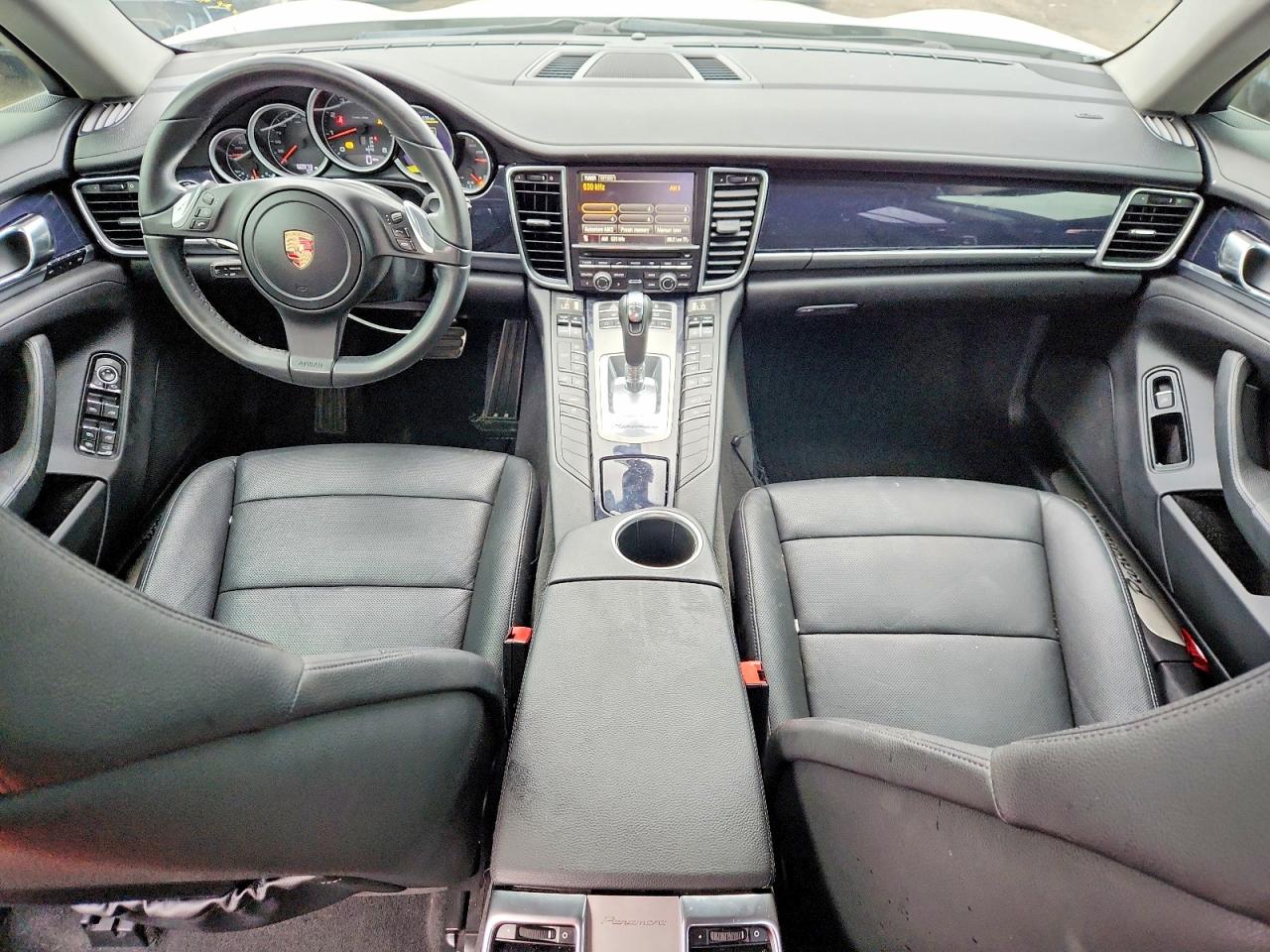 2012 Porsche Panamera 2 Белый vin: WP0AA2A76CL070663
