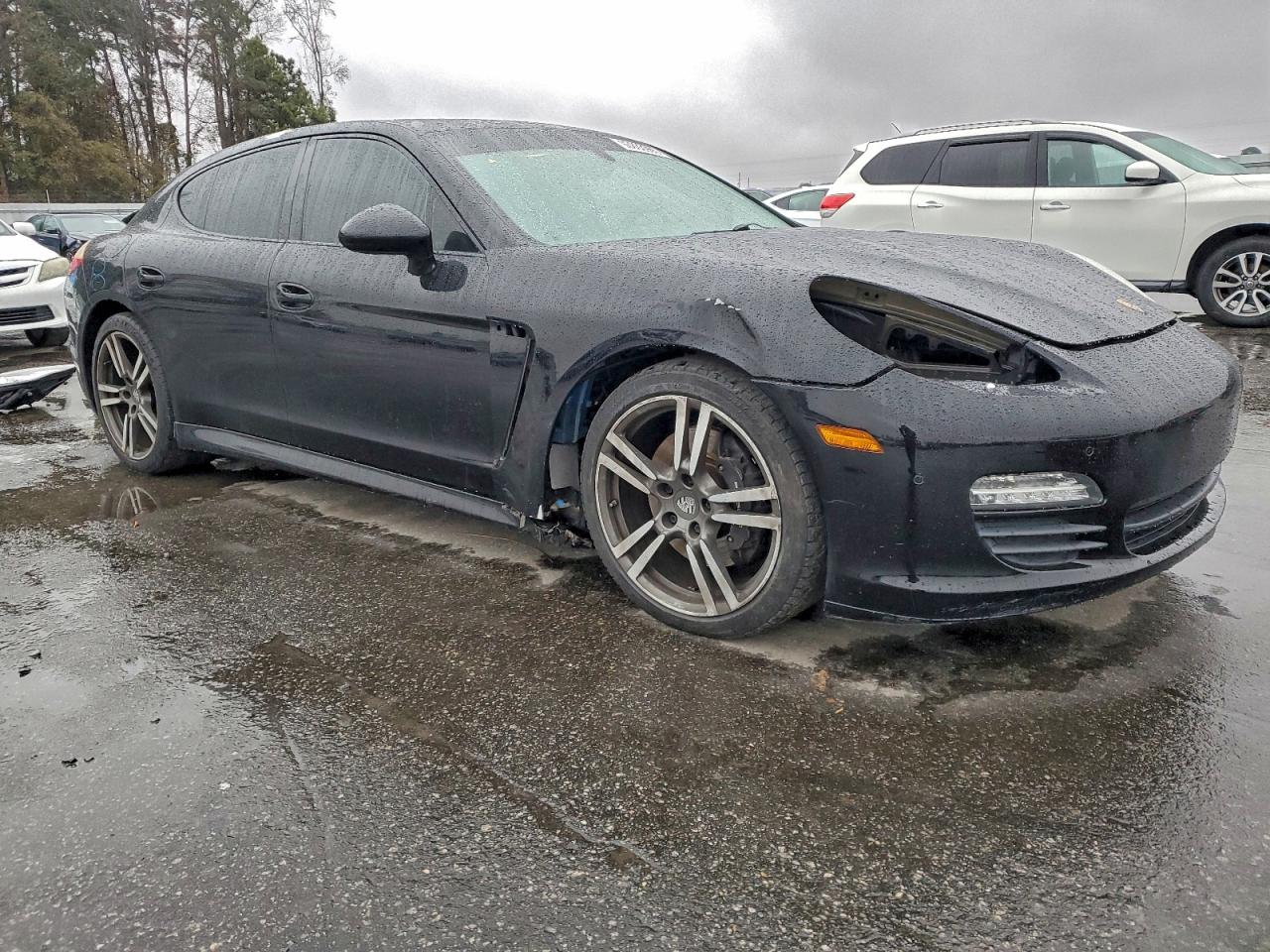 2013 Porsche Panamera 2 Black vin: WP0AA2A76DL012120