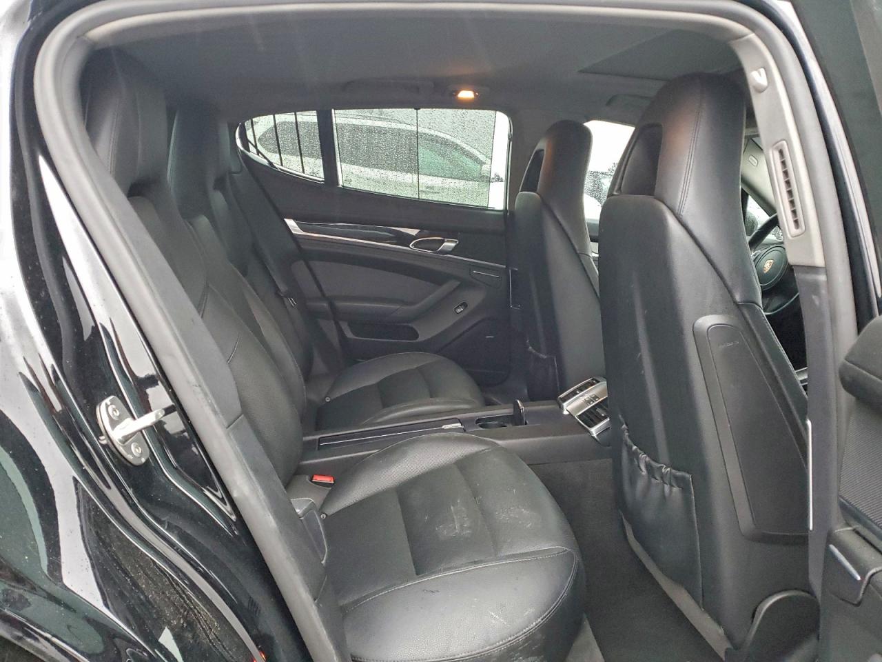 2013 Porsche Panamera 2 Black vin: WP0AA2A76DL012120