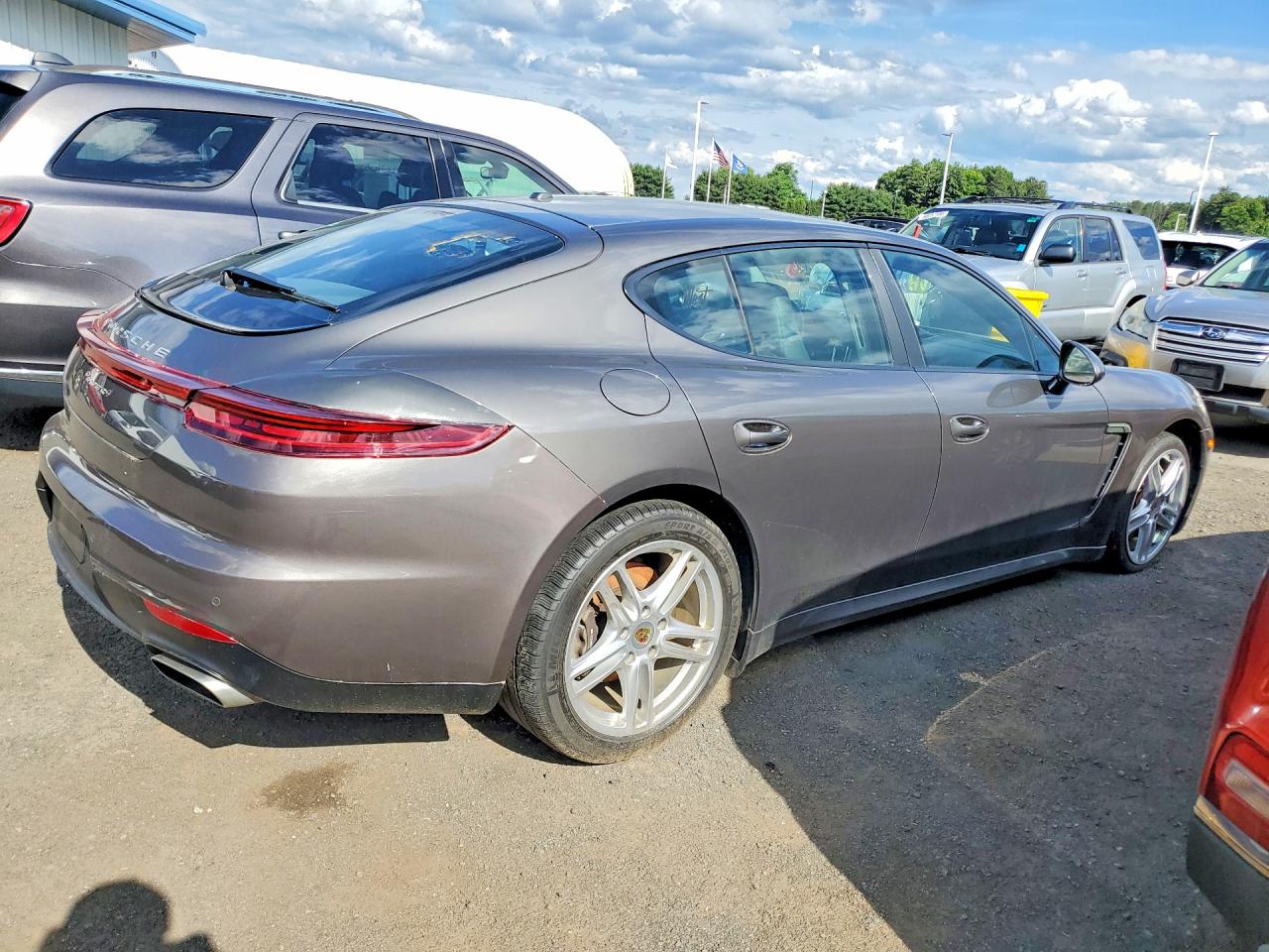 2015 Porsche Panamera 2 Gray vin: WP0AA2A76FL005185